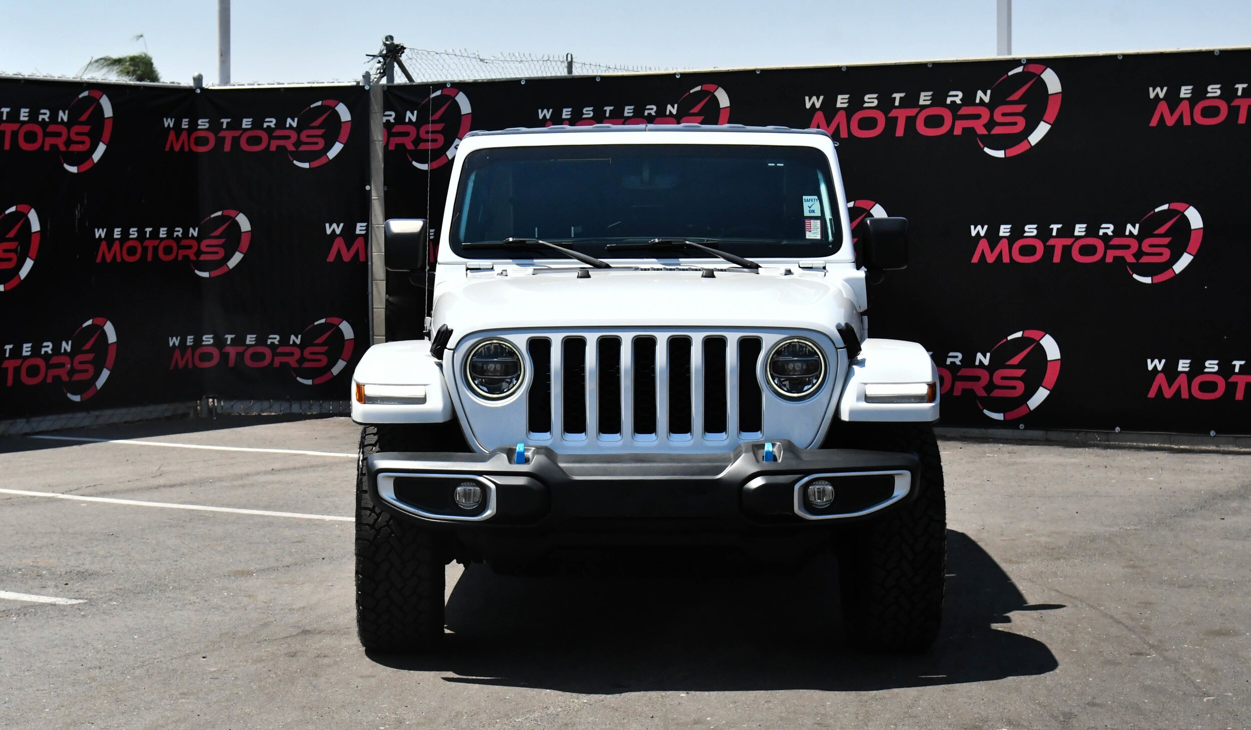 2022 Jeep Wrangler 4xe Unlimited Sahara photo 2