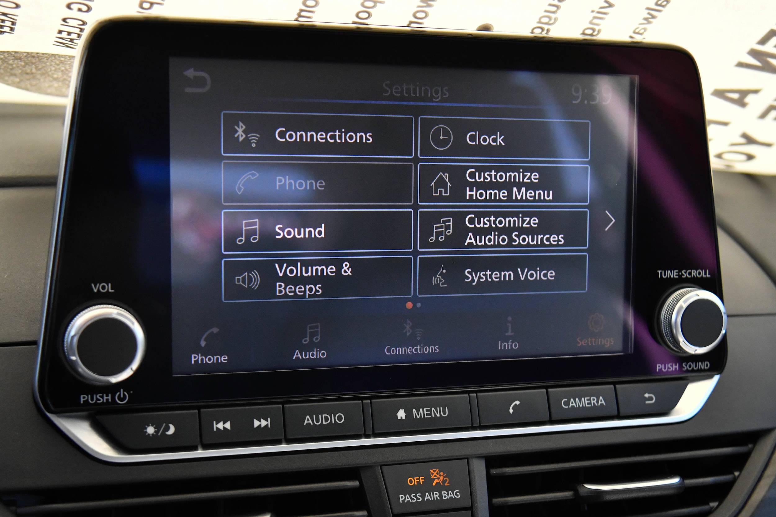 2025 Nissan Altima SV - Photo 17