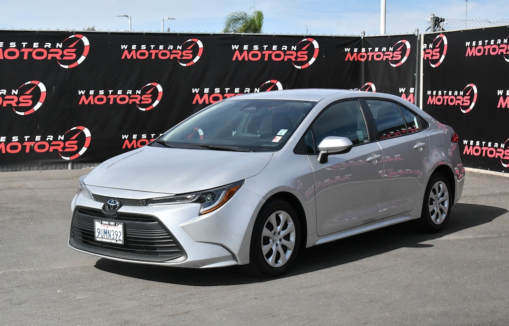 Used 2025 Toyota Corolla LE Sedan