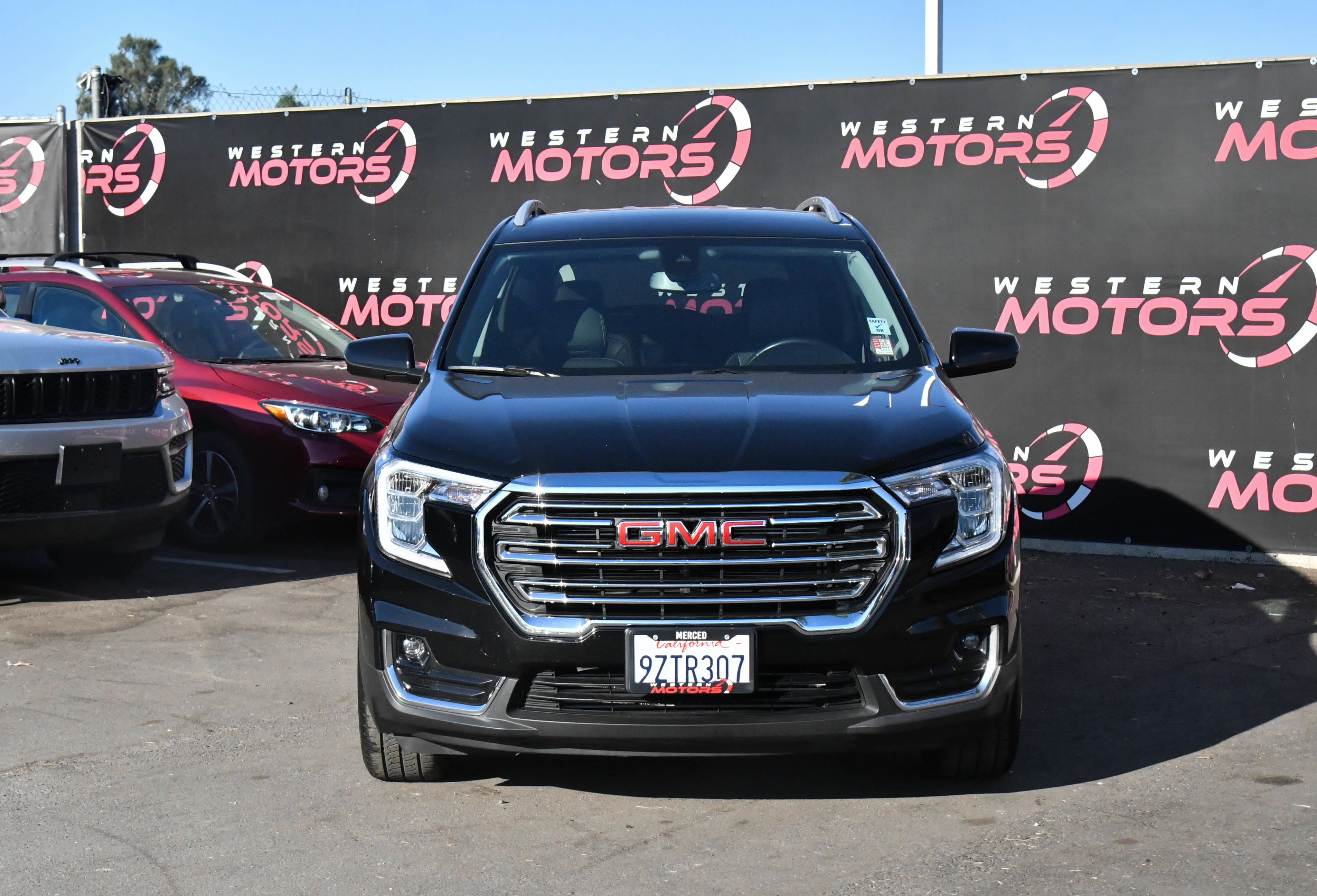 Used 2024 GMC Terrain SLT SUV