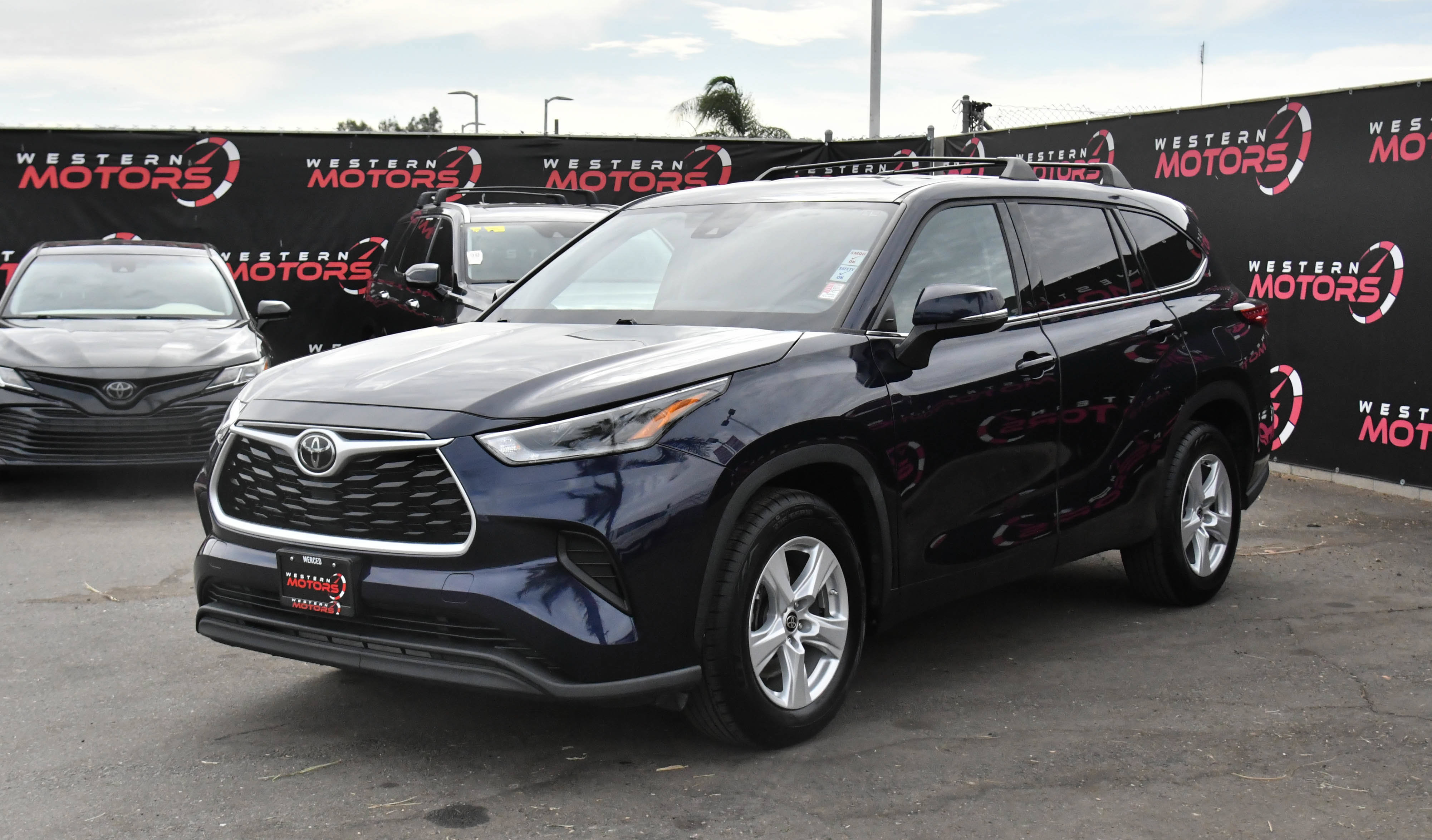 Used 2021 Toyota Highlander L SUV