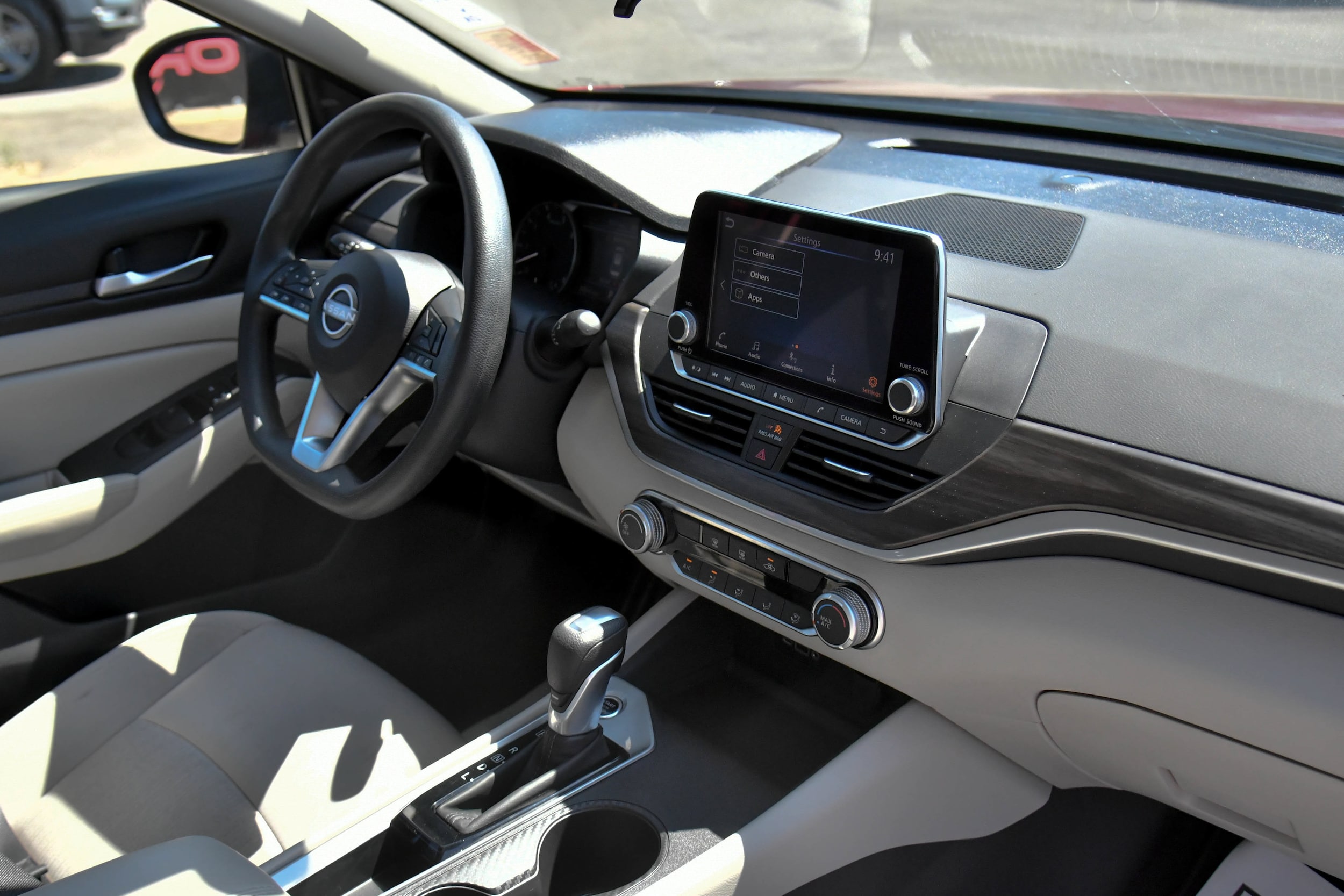 2025 Nissan Altima SV - Photo 36