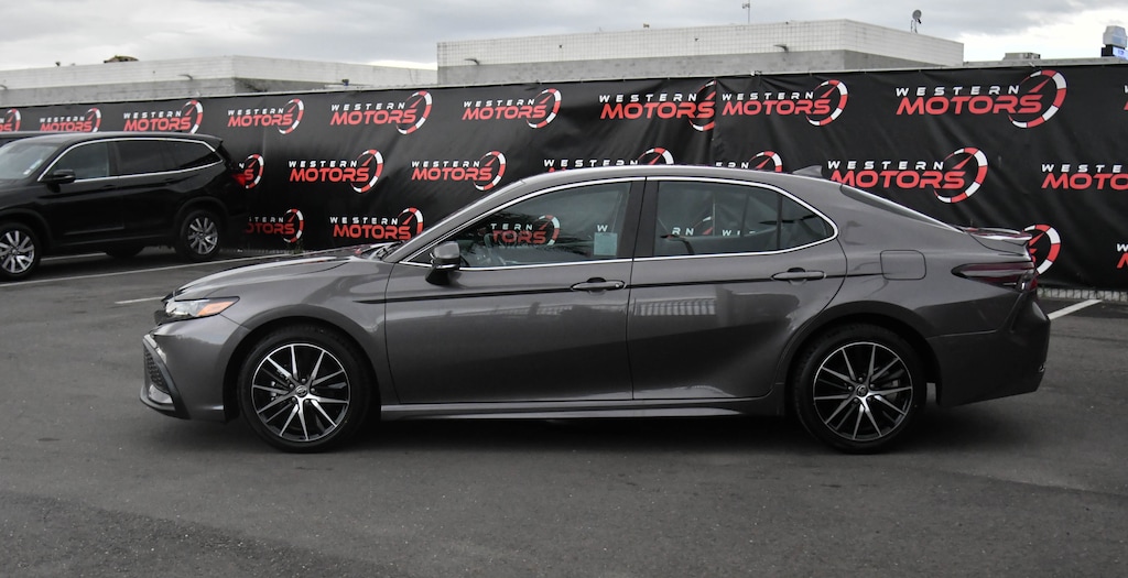 Used 2023 Toyota Camry SE Sedan 4D Sedan