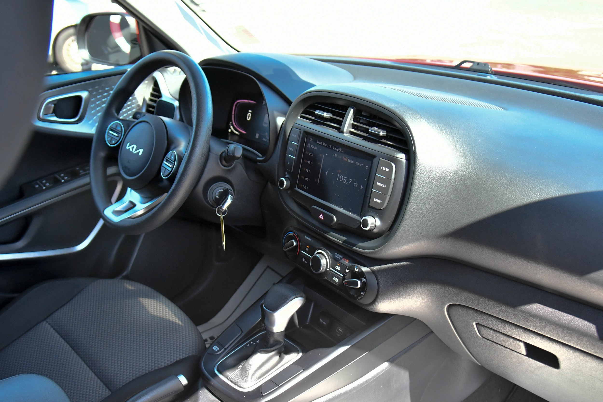 2024 Kia Soul LX - Photo 33