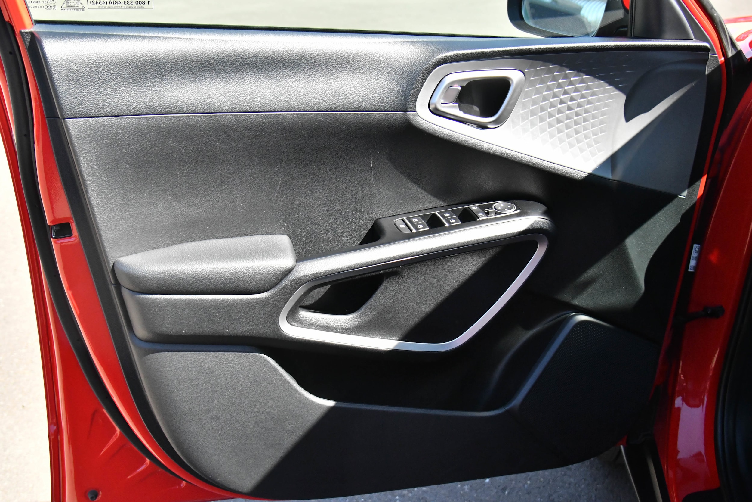 2024 Kia Soul LX - Photo 11