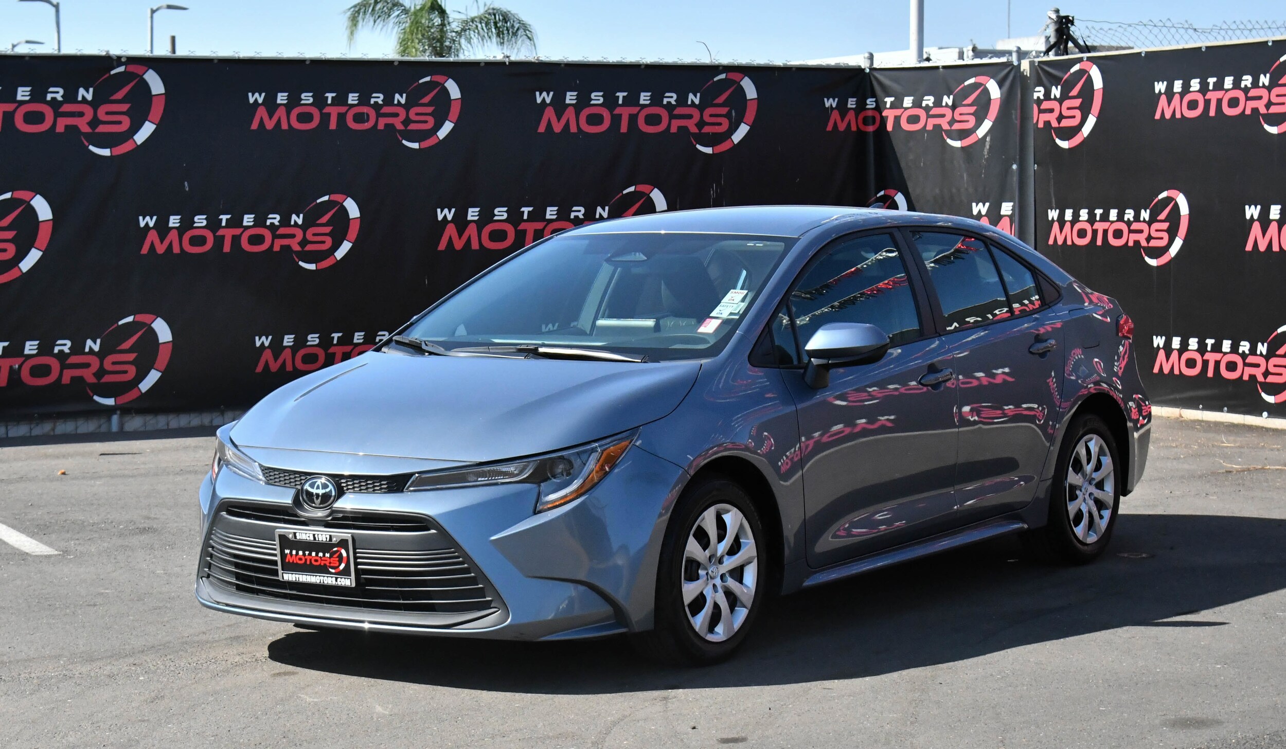 2024 Toyota Corolla LE photo 3