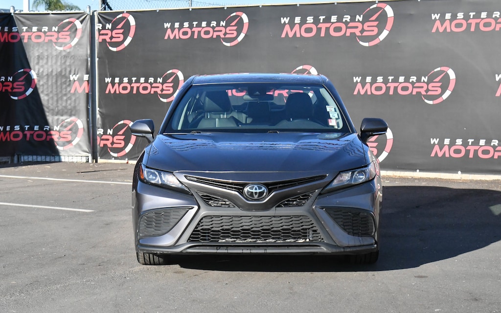 Used 2024 Toyota Camry SE Sedan 4D Sedan