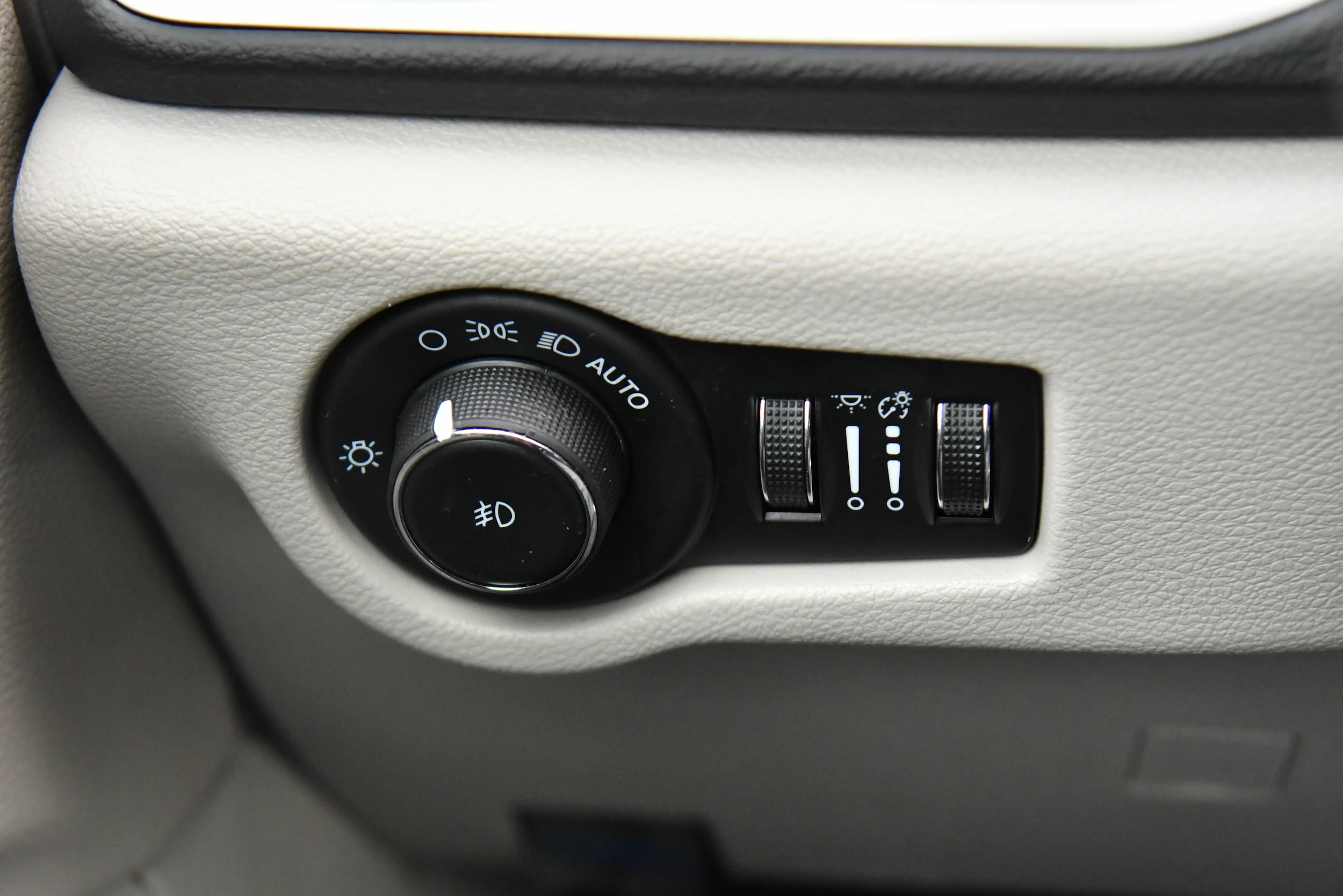 2023 Chrysler Pacifica Touring L - Photo 30