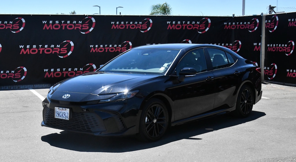 Used 2026 Toyota Camry SE Sedan 4D Sedan