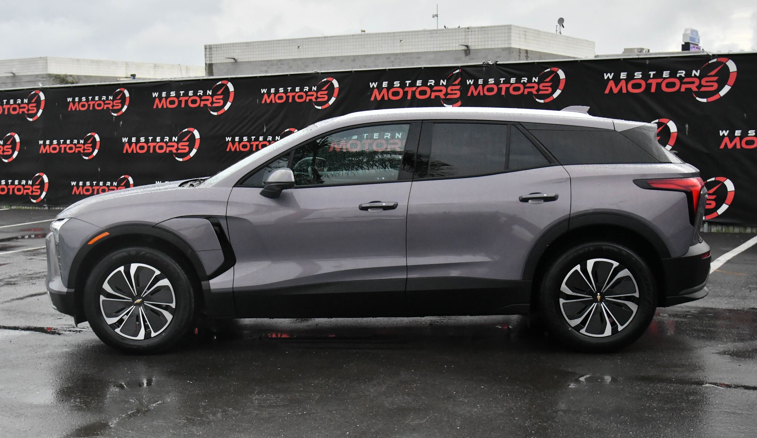 2024 Chevrolet Blazer EV photo 4