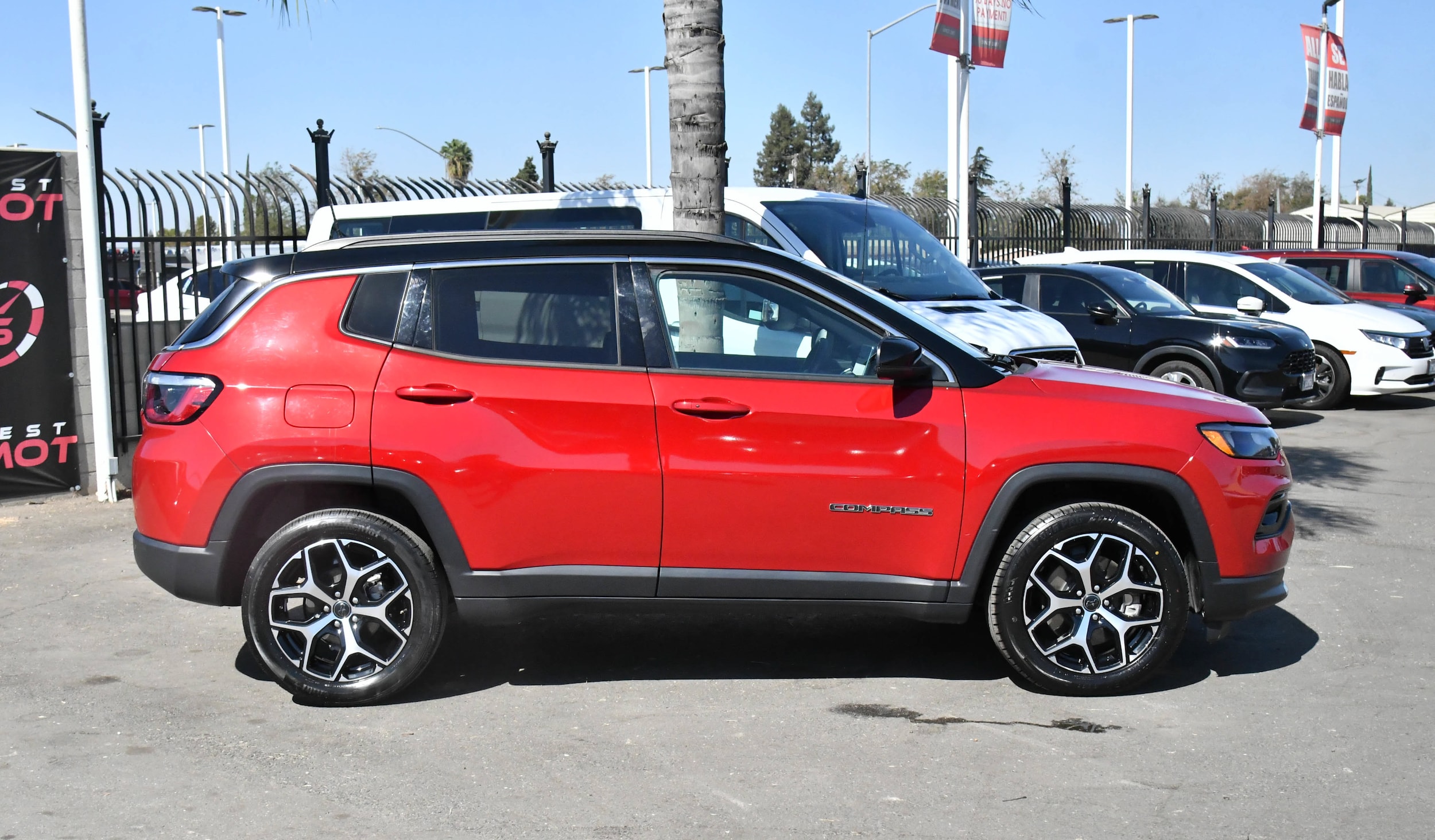 2025 Jeep Compass Limited - Photo 8