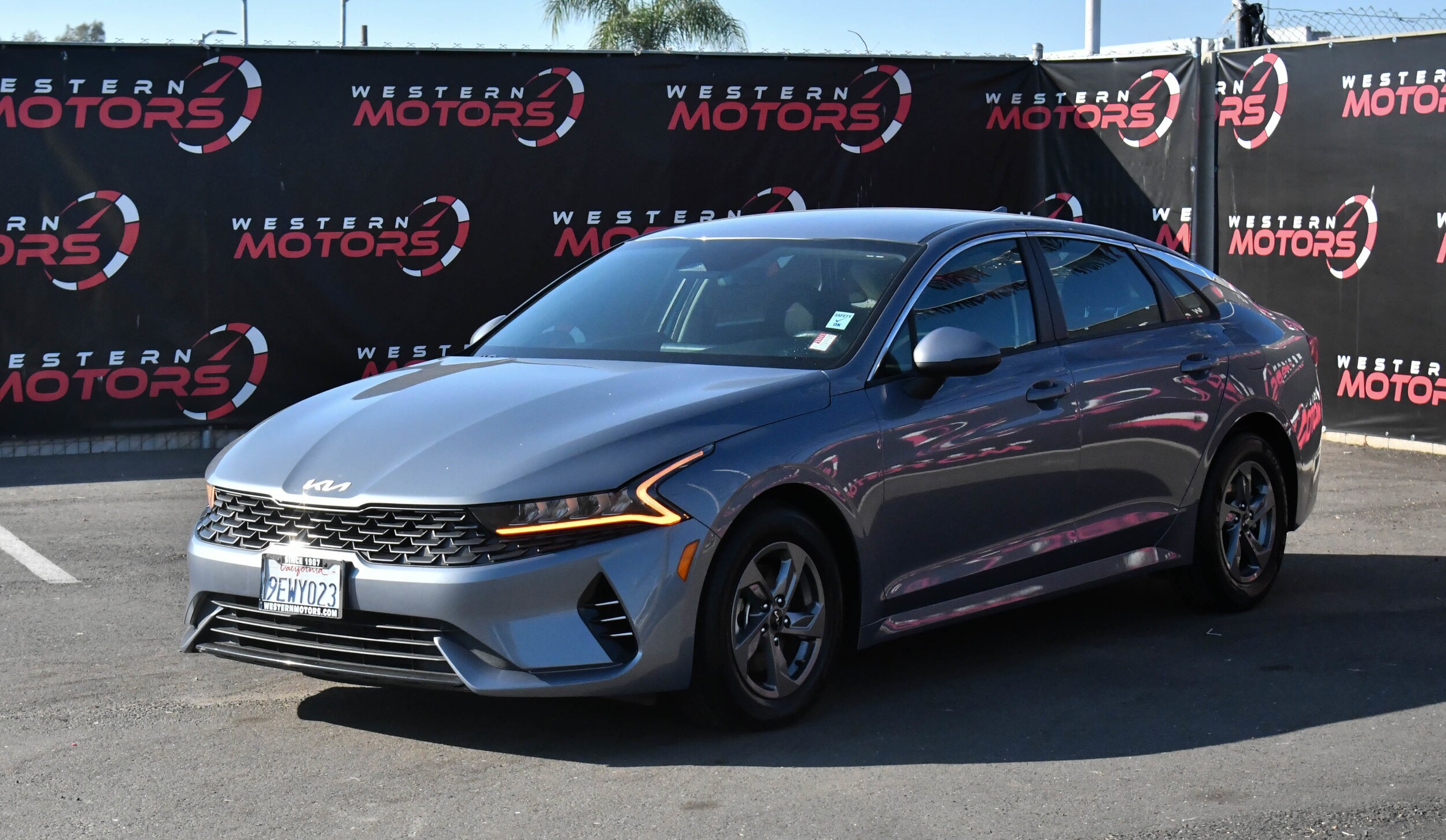 2023 Kia K5 LXS photo 3