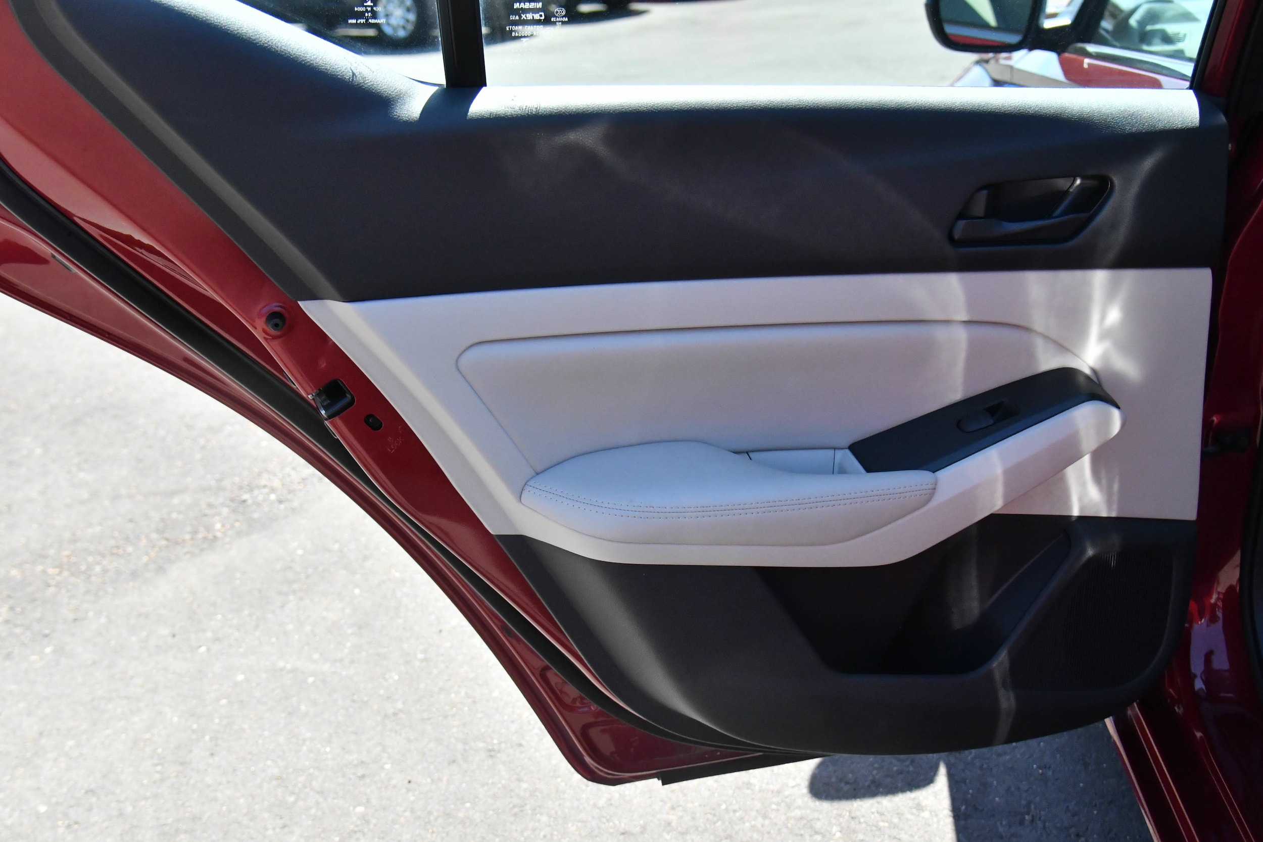 2025 Nissan Altima SV - Photo 28