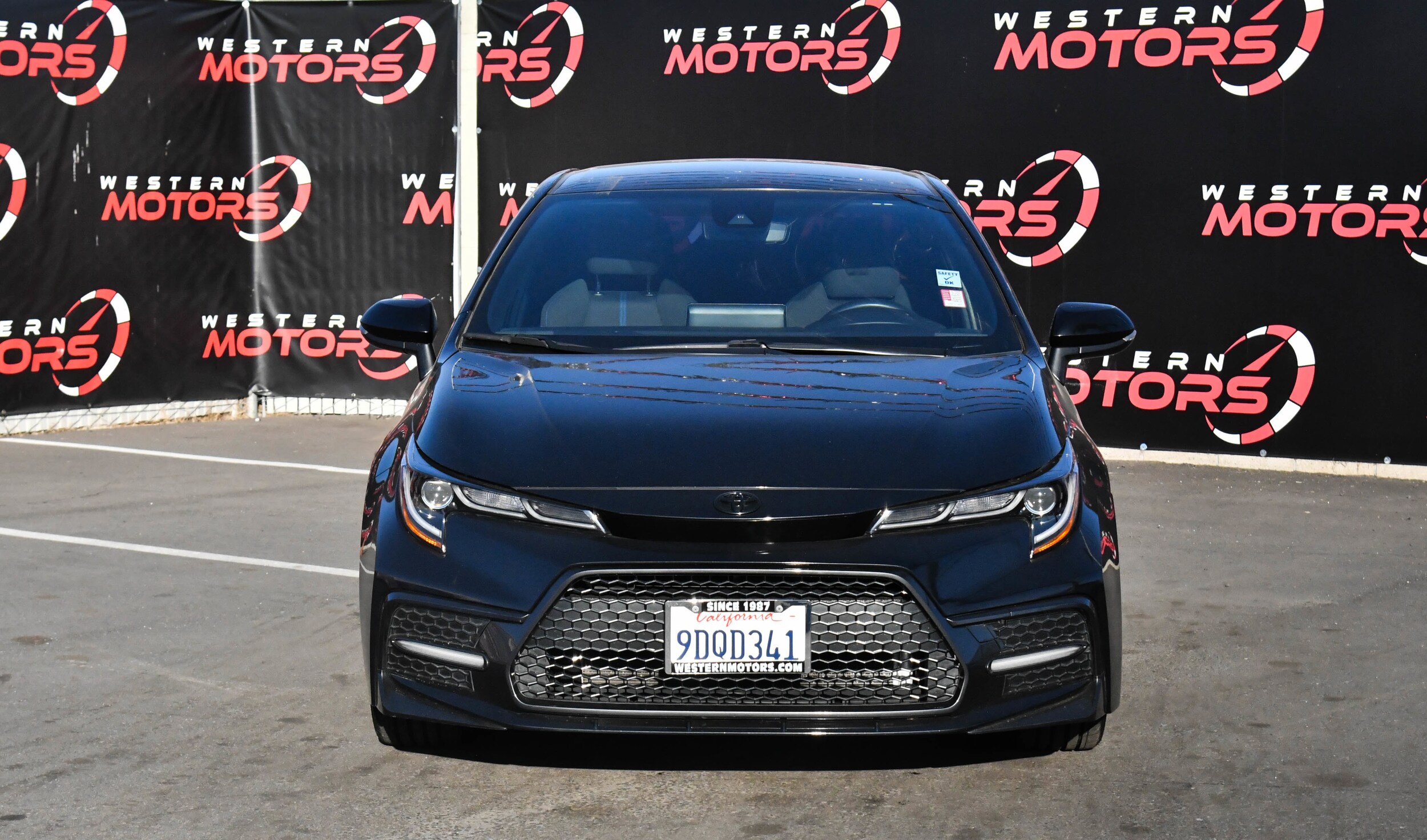 2022 Toyota Corolla SE photo 2