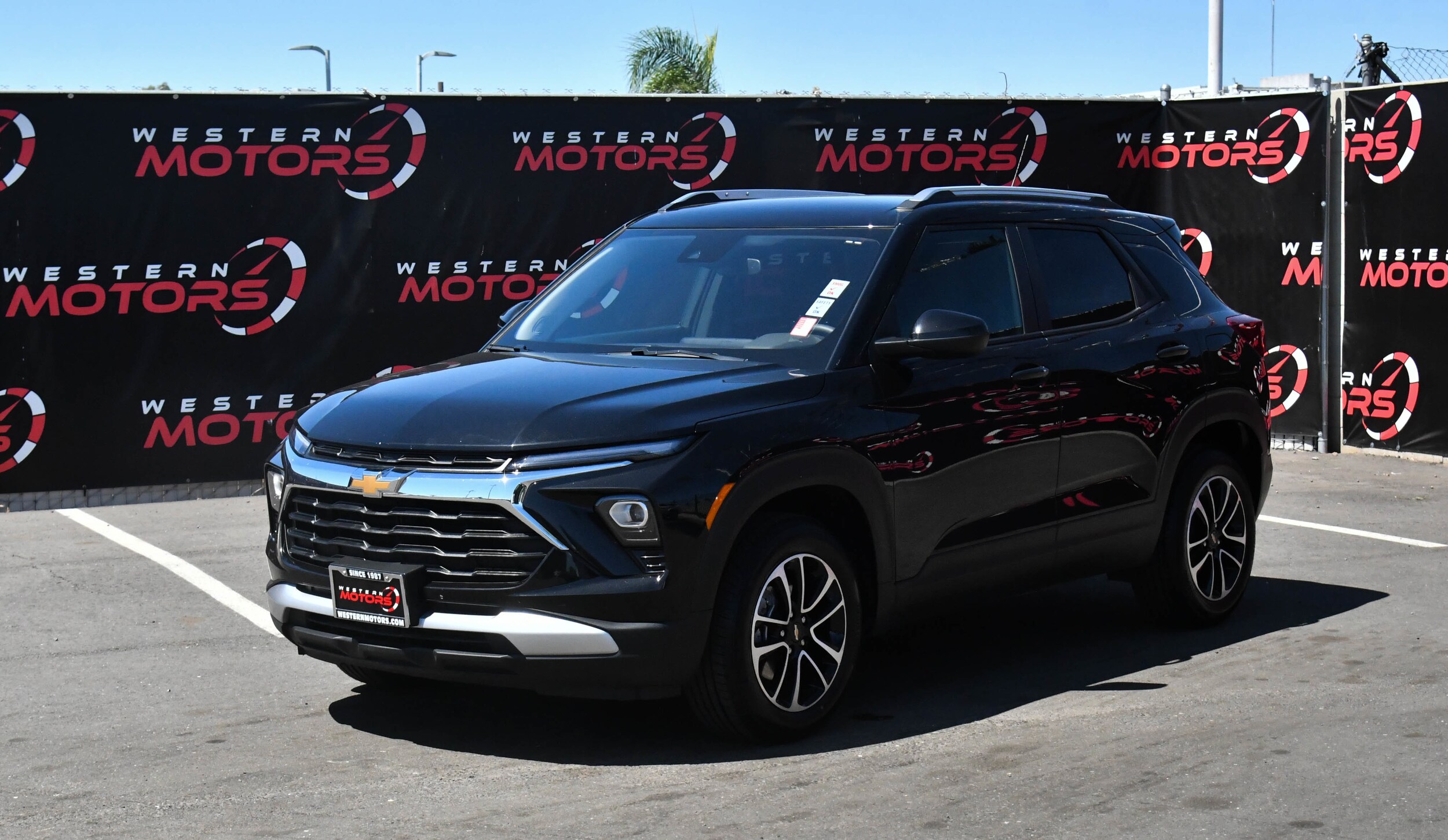 2024 Chevrolet Trailblazer LT photo 3