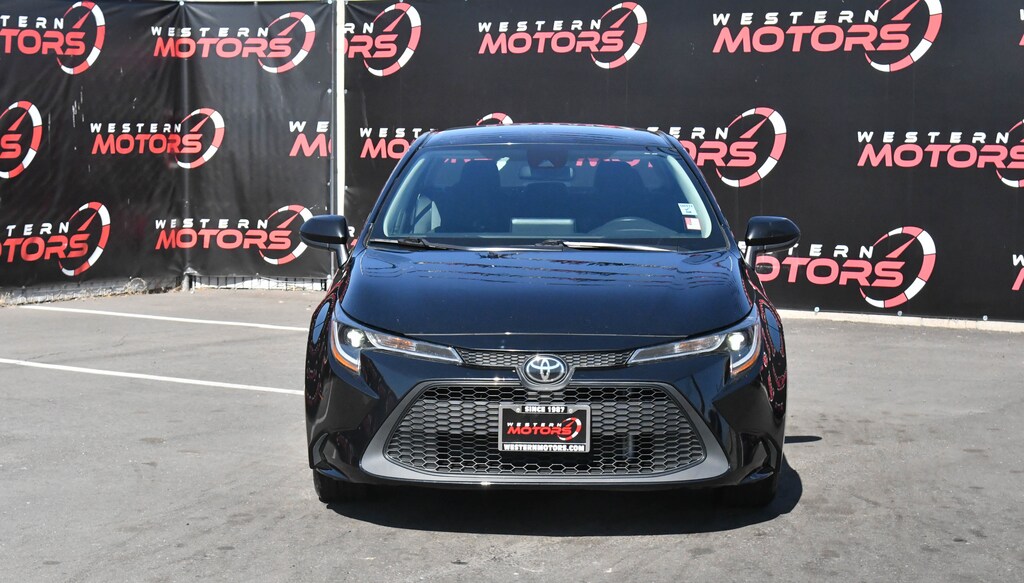 Used 2022 Toyota Corolla LE Sedan