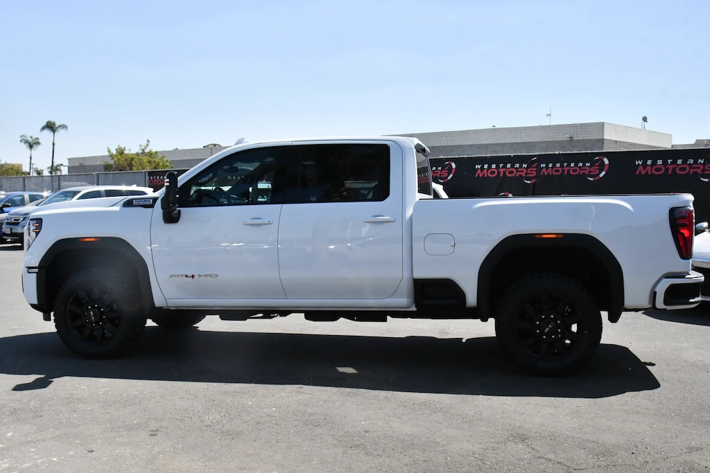 Used 2025 GMC Sierra 2500HD AT4 Truck Crew Cab