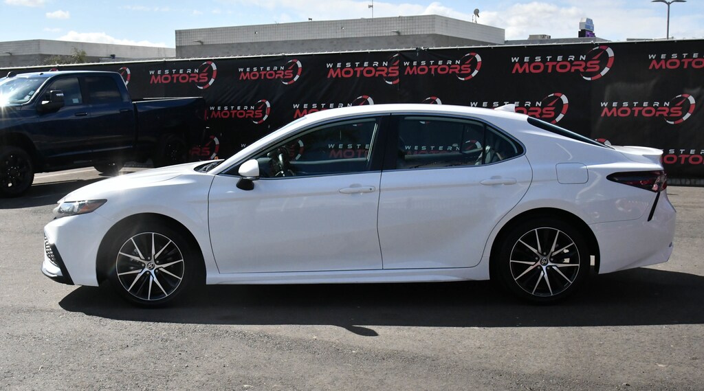 Used 2024 Toyota Camry SE Sedan 4D Sedan