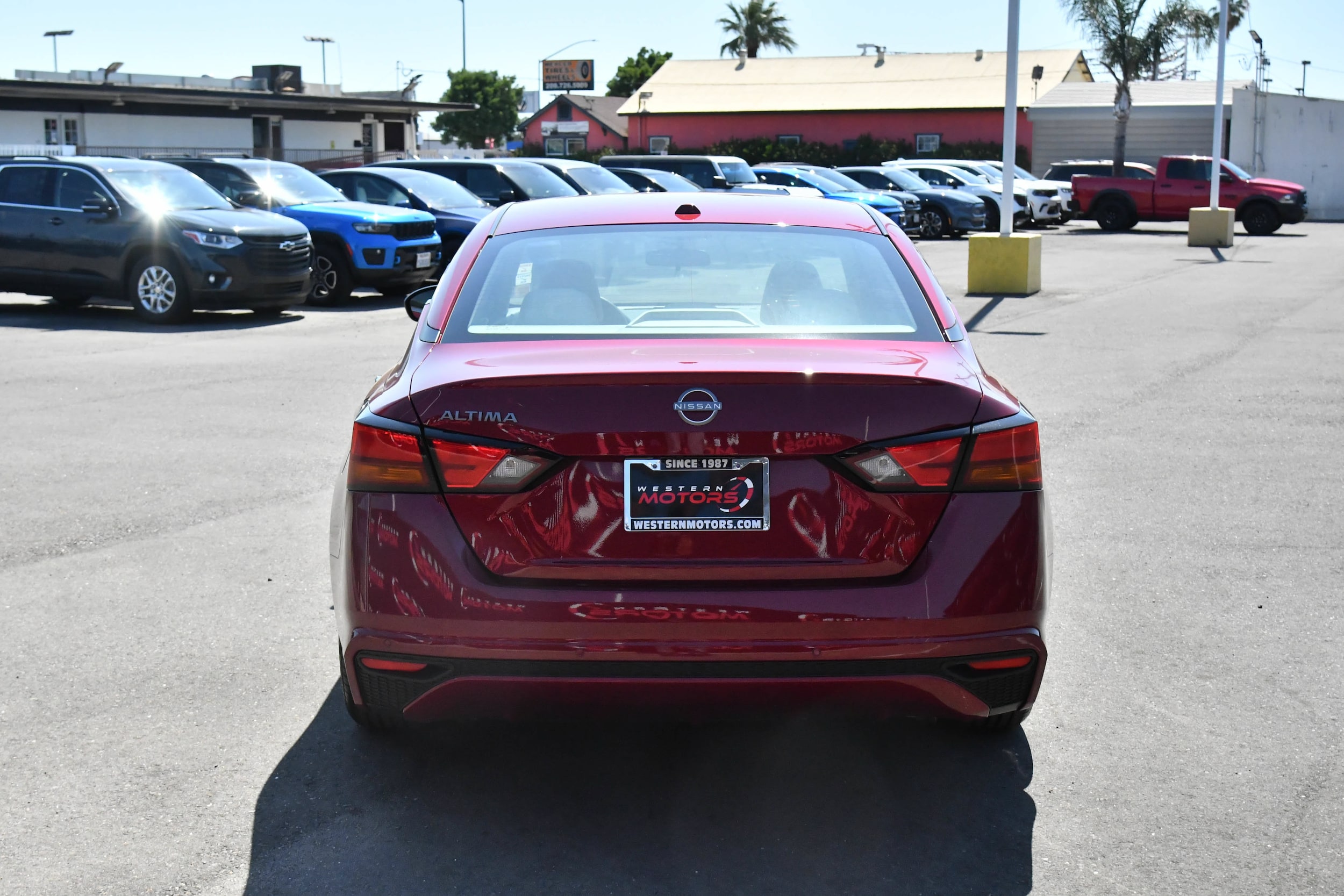 2025 Nissan Altima SV - Photo 6