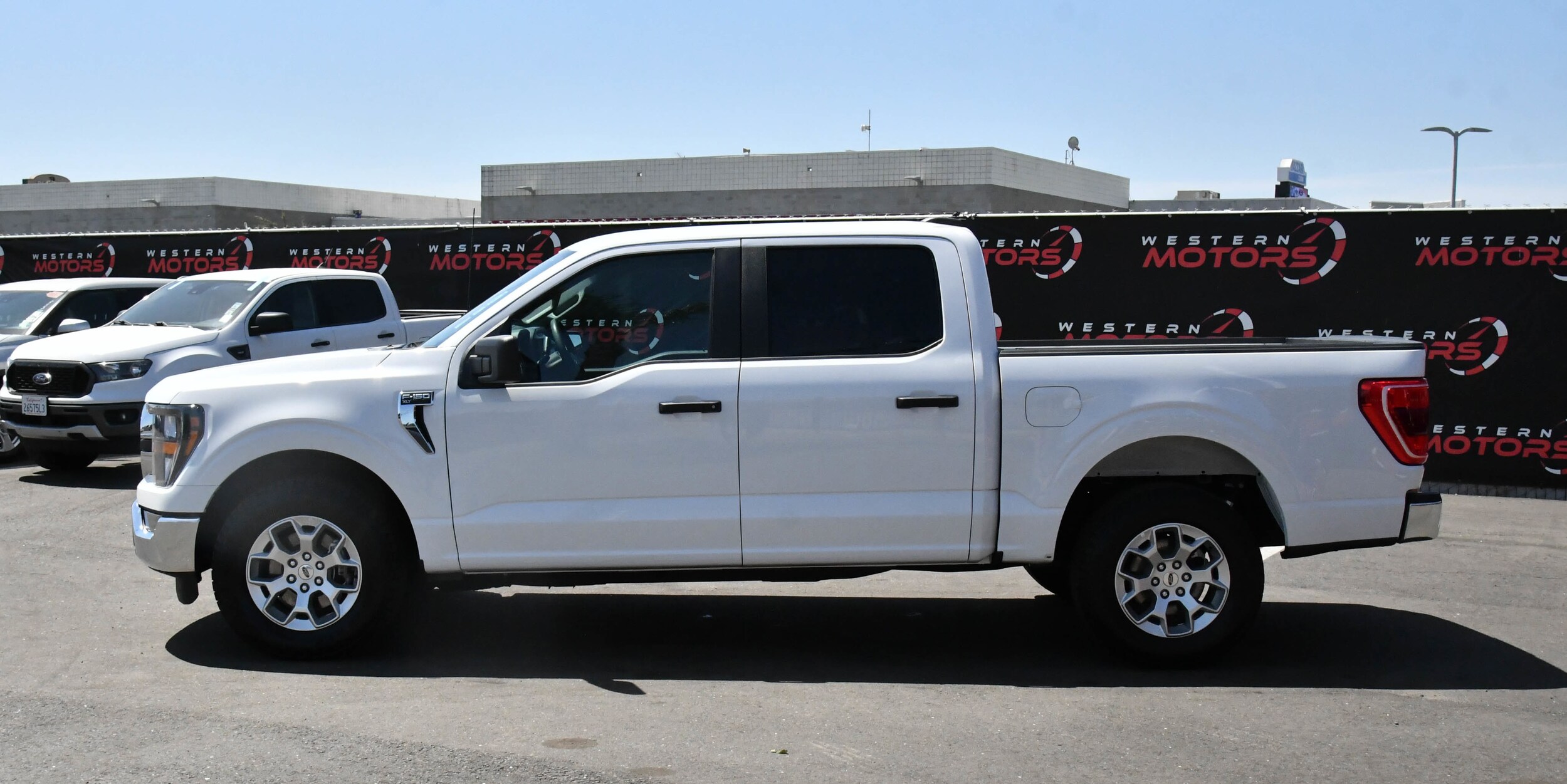 2023 Ford F-150 XLT photo 4