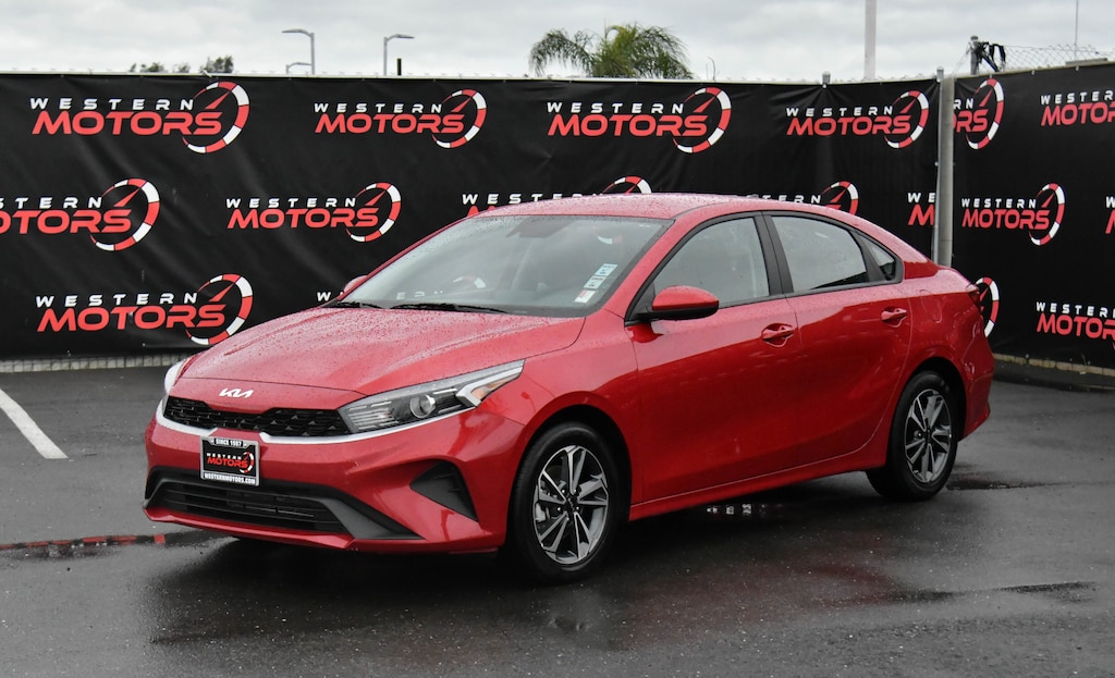Used 2024 Kia Forte LXS Sedan