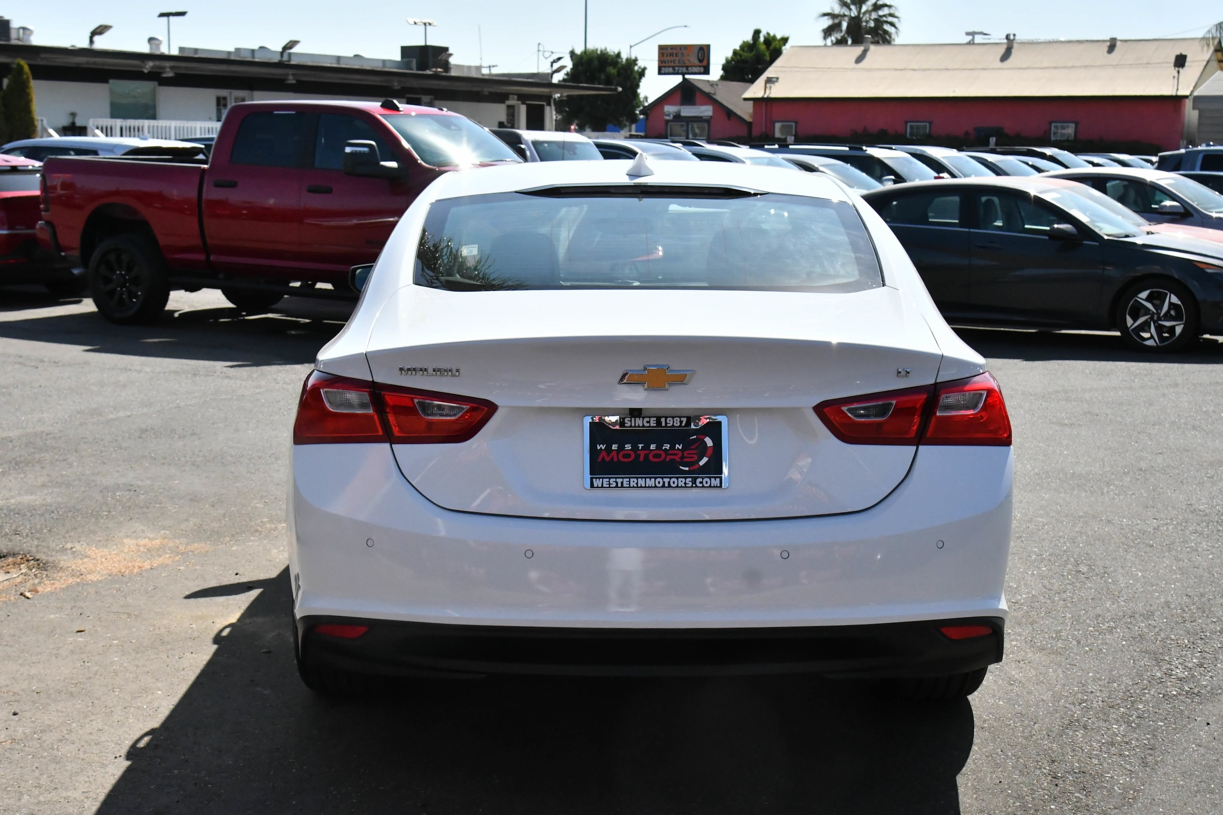 2024 Chevrolet Malibu 1LT - Photo 6