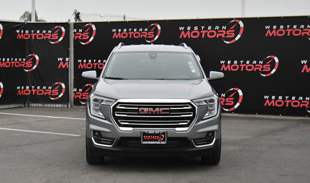 Used 2024 GMC Terrain SLT SUV