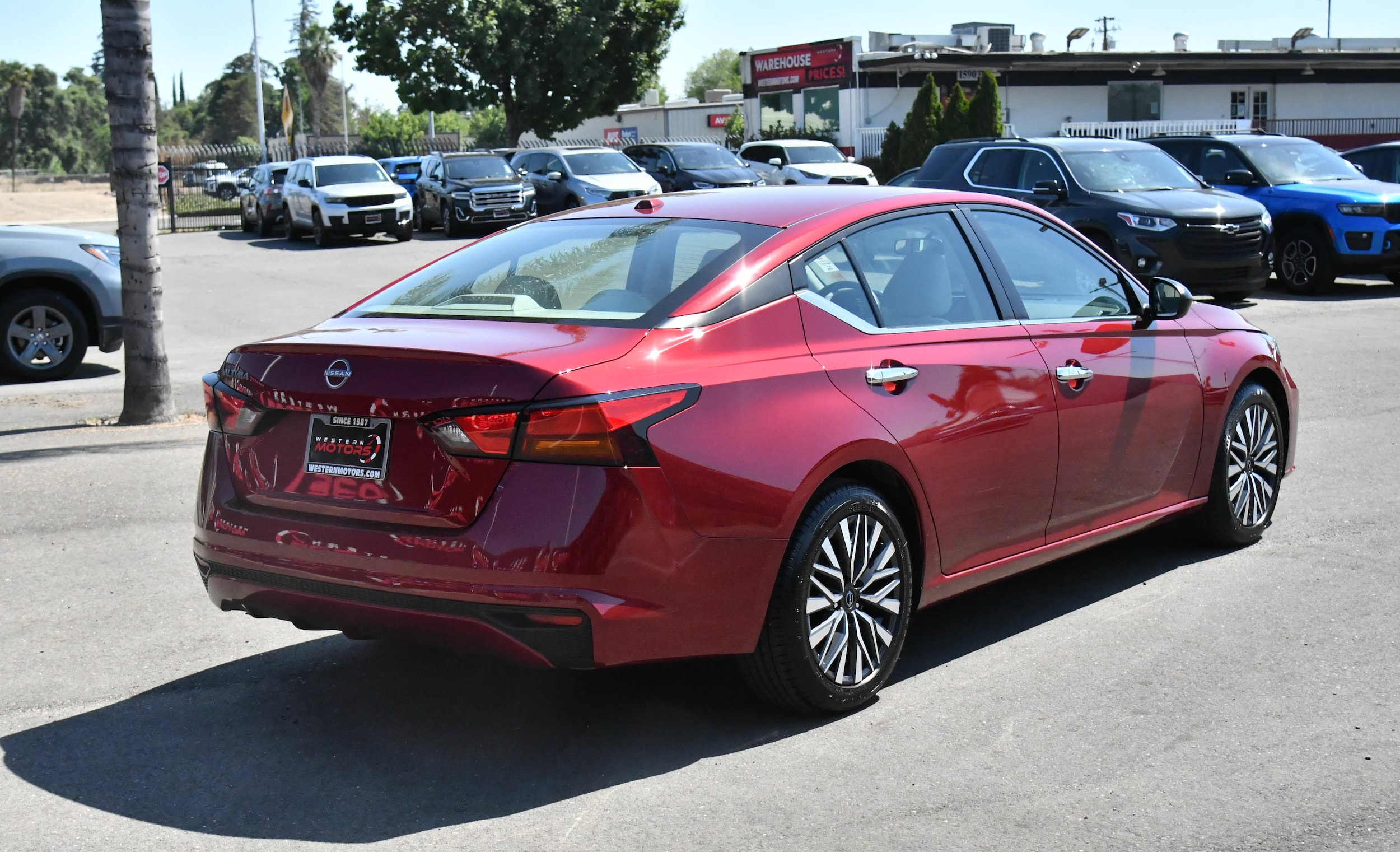 2025 Nissan Altima SV - Photo 7