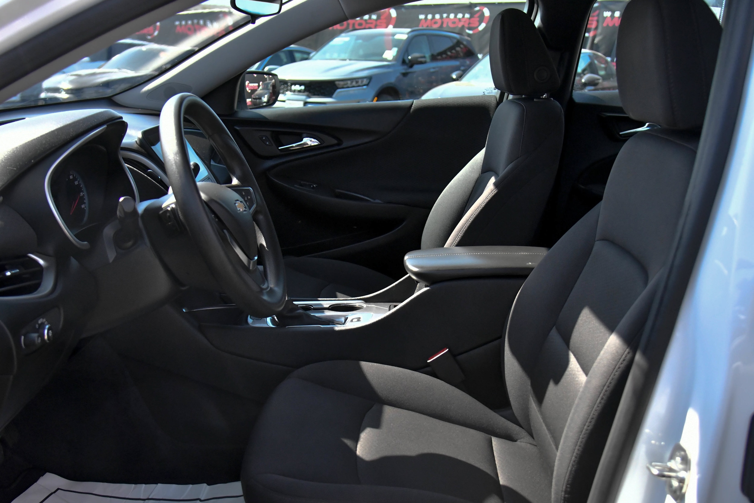 2024 Chevrolet Malibu 1LT - Photo 14