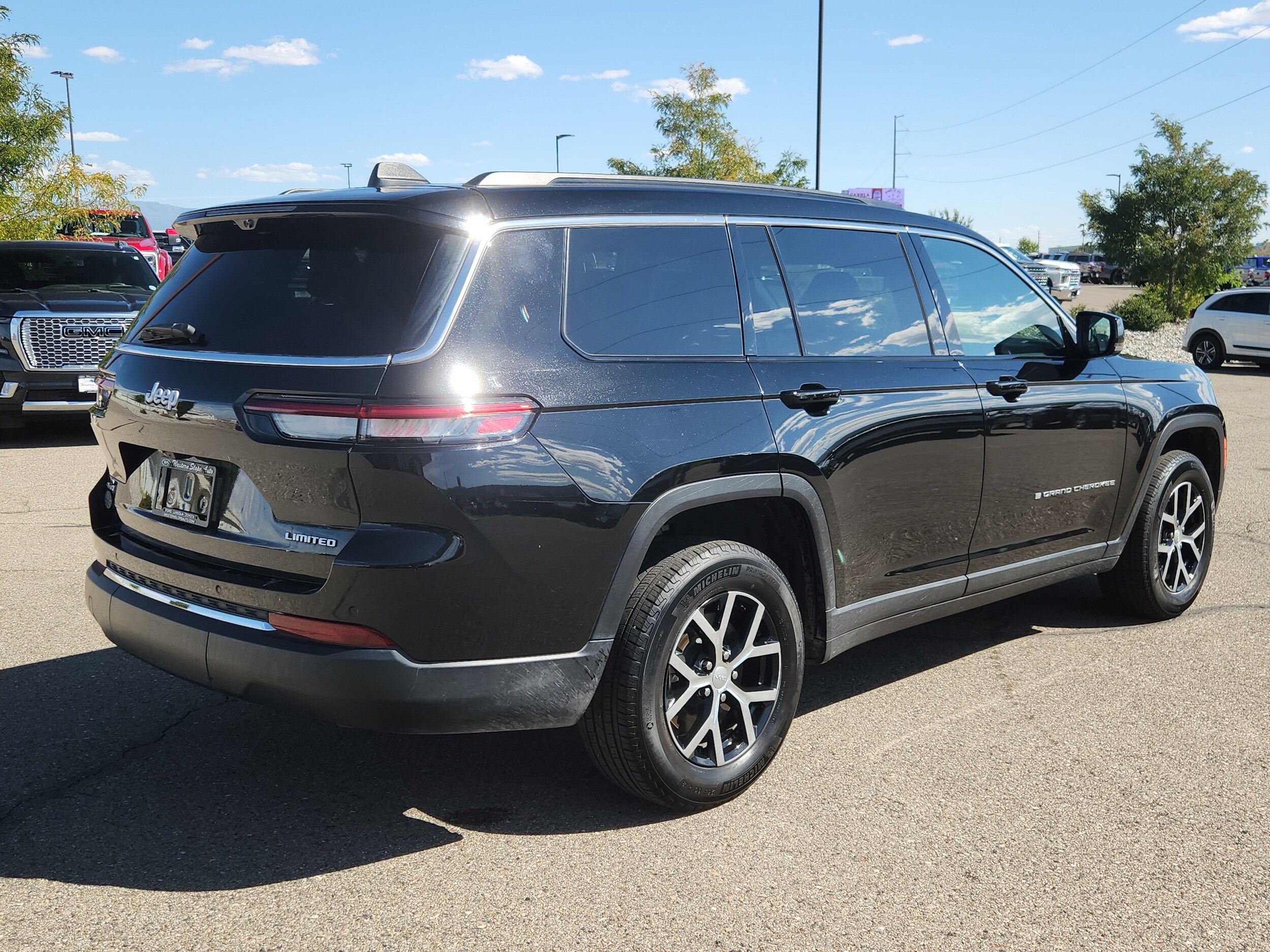 2024 Jeep Grand Cherokee Limited photo 2