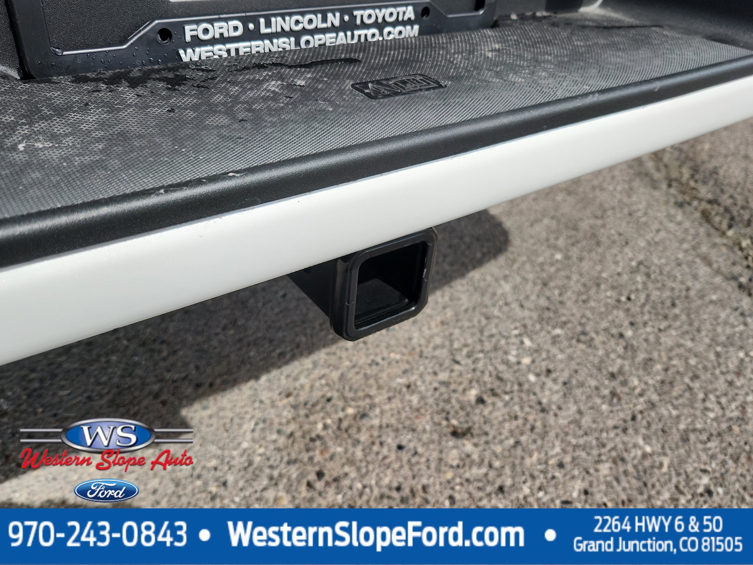 2025 Ford F-150 Platinum - Photo 14