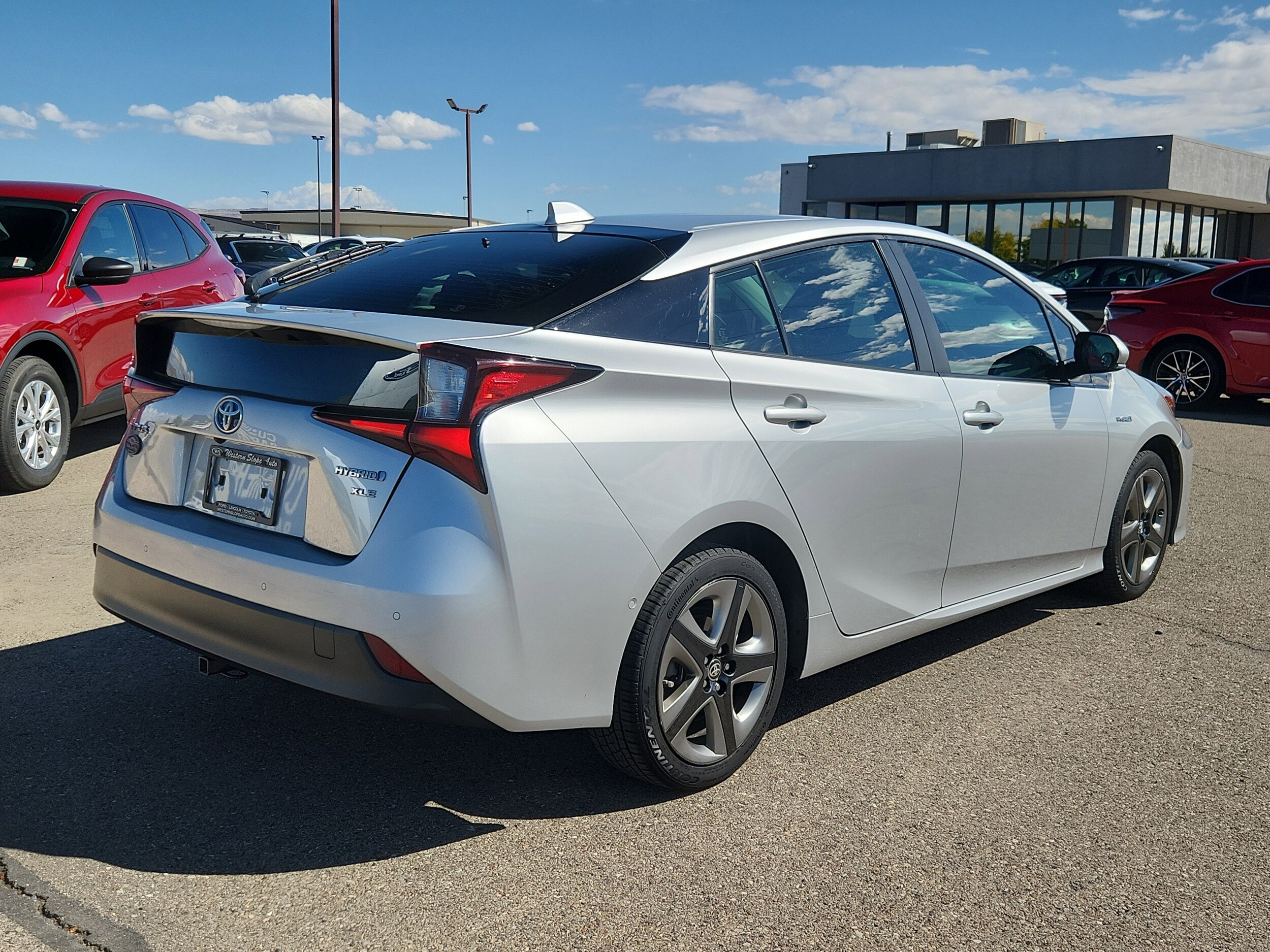 2020 Toyota Prius photo 3