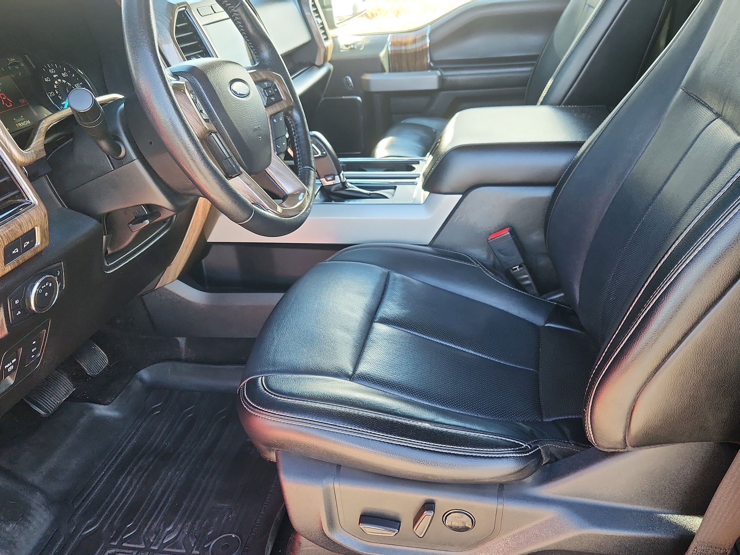 2020 Ford F-150 Lariat - Photo 7