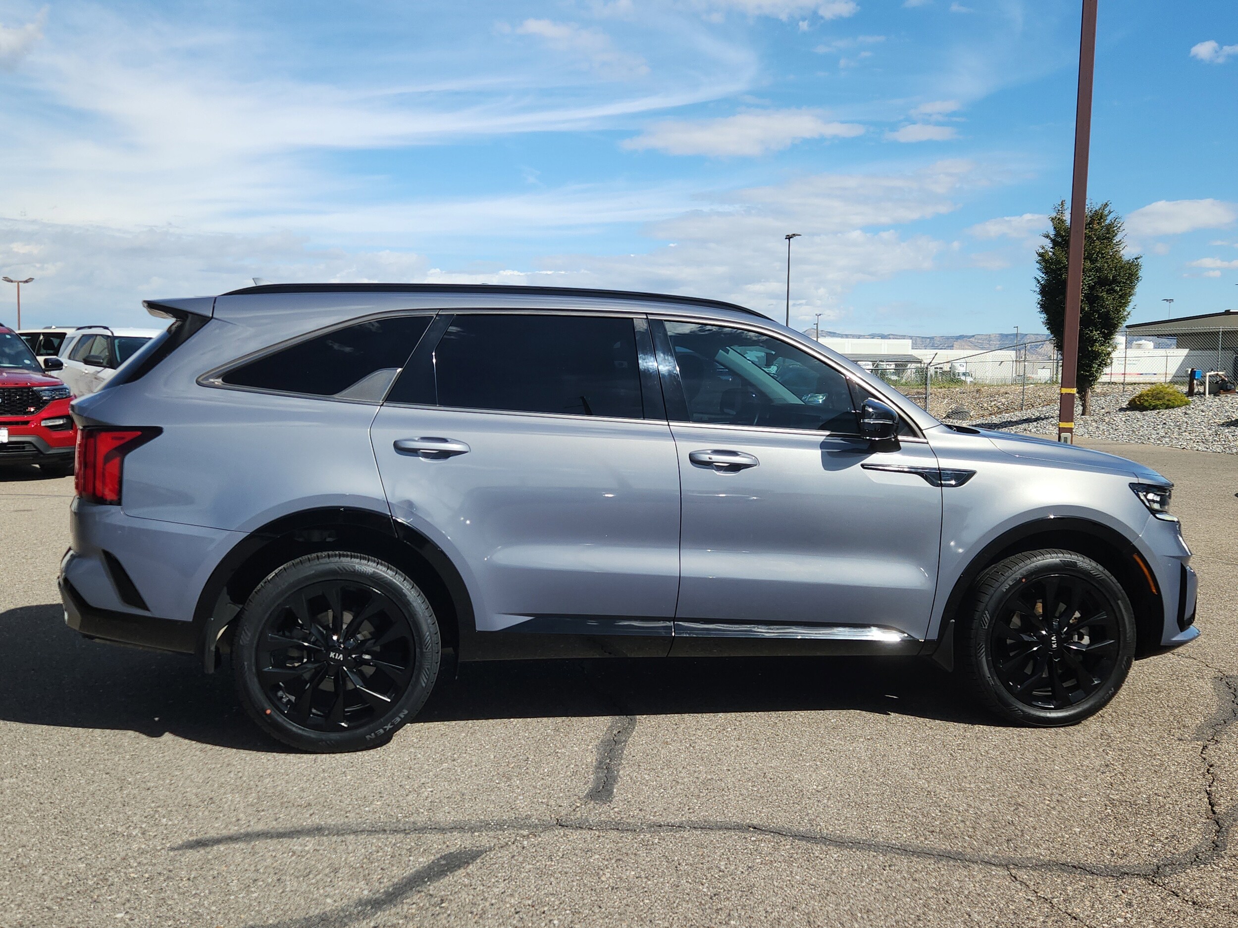 2021 Kia Sorento SX photo 2
