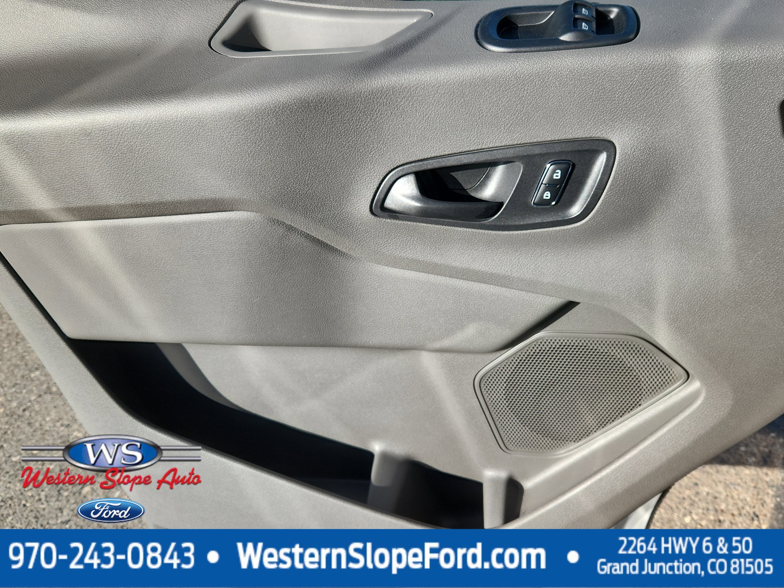 2025 Ford Transit Passenger Van XL - Photo 8