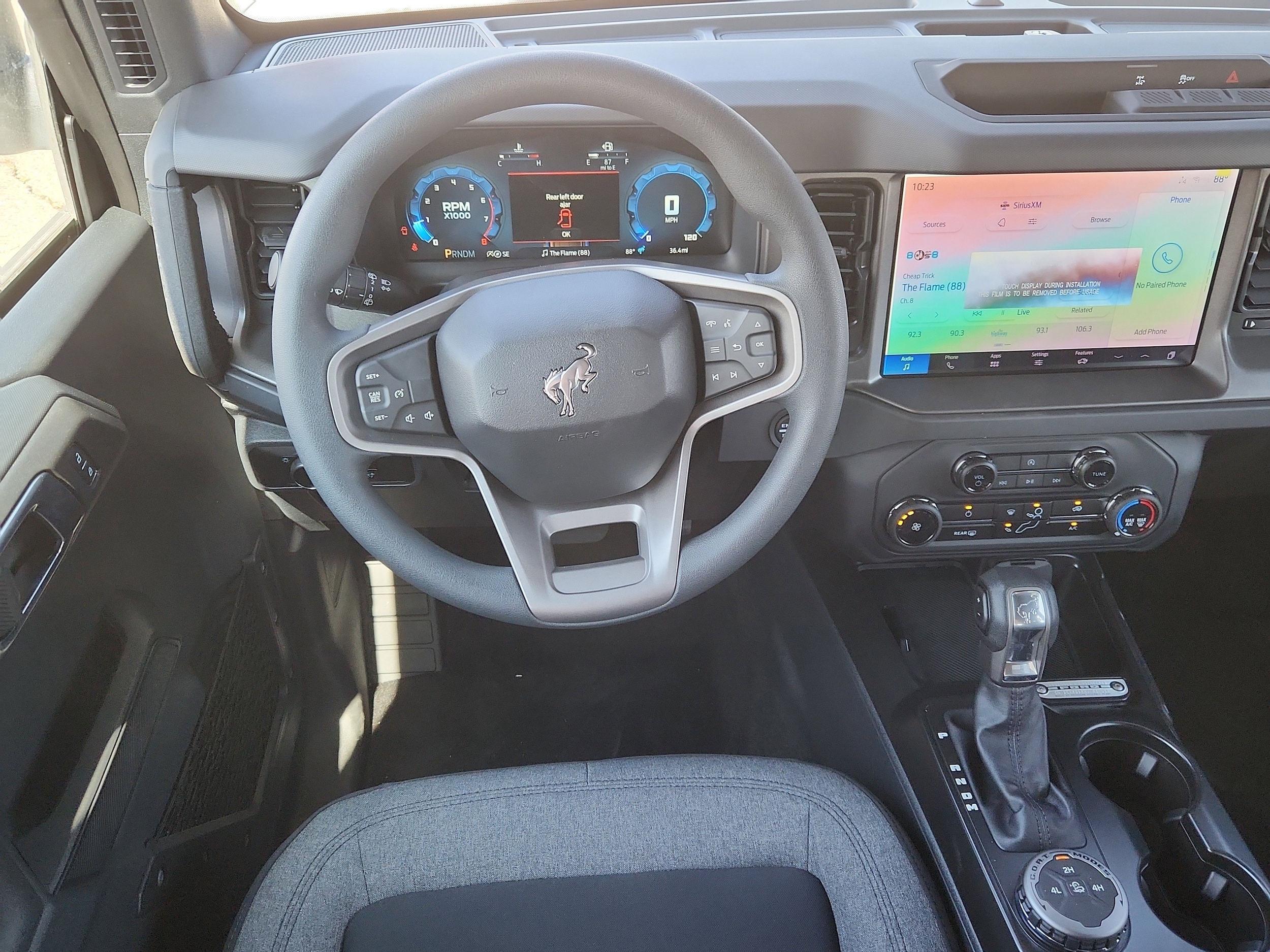 2025 Ford Bronco 4-Door Base - Photo 10