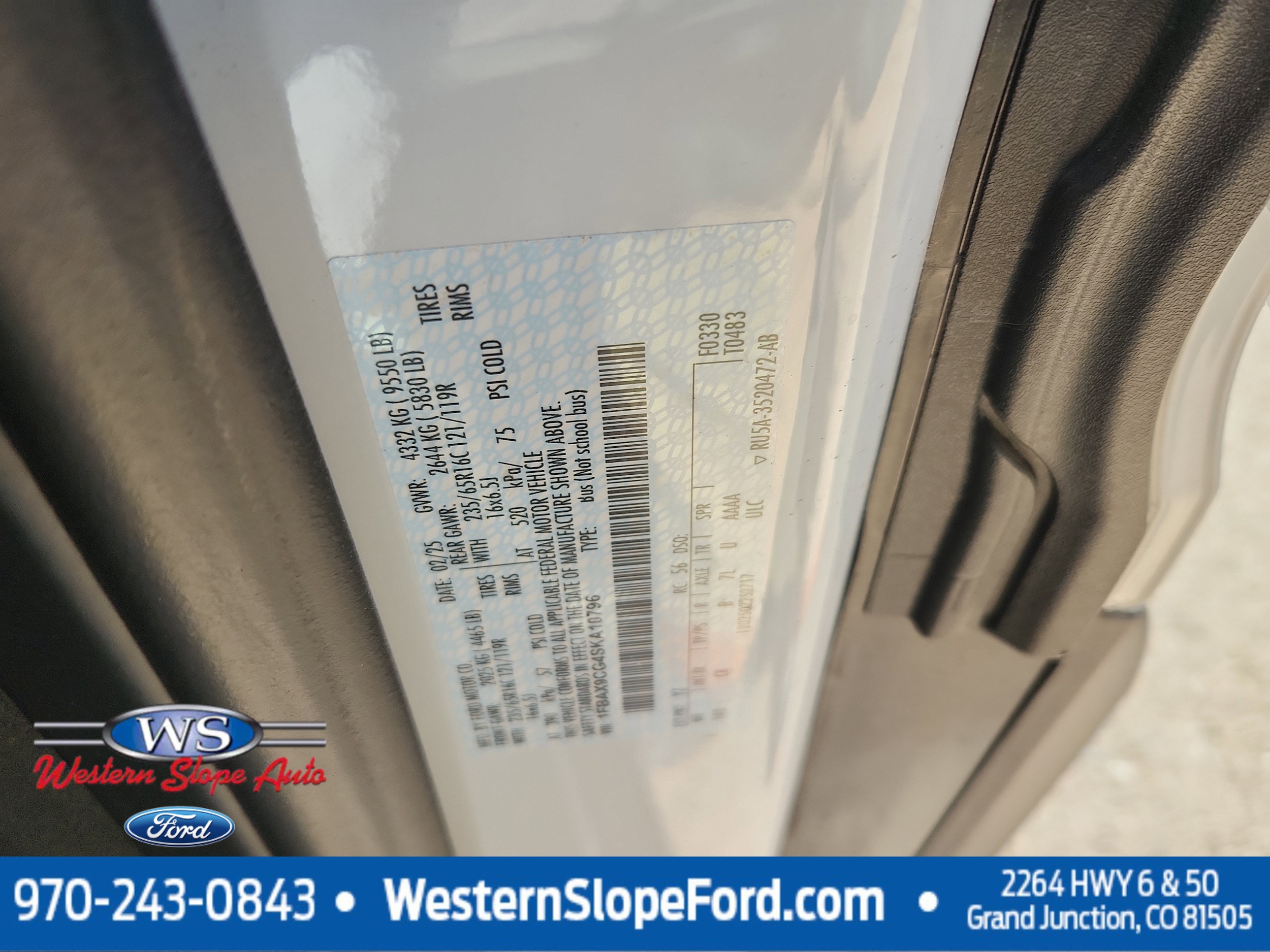 2025 Ford Transit Passenger Van XL - Photo 17