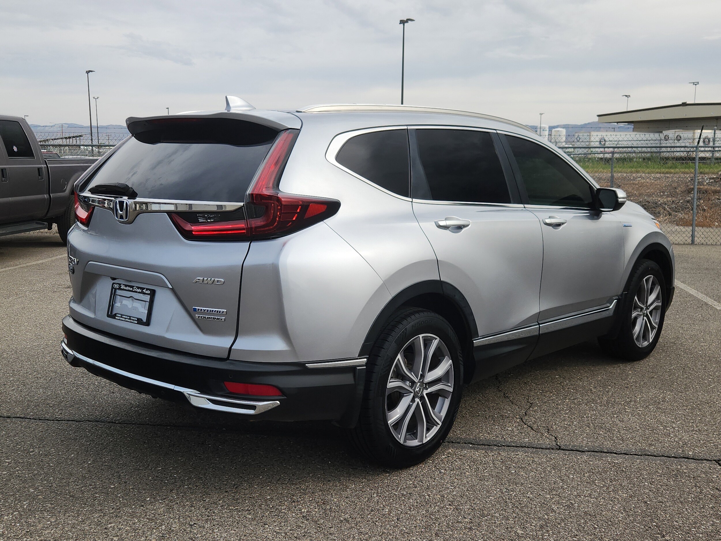 2020 Honda CR-V Hybrid Touring photo 3