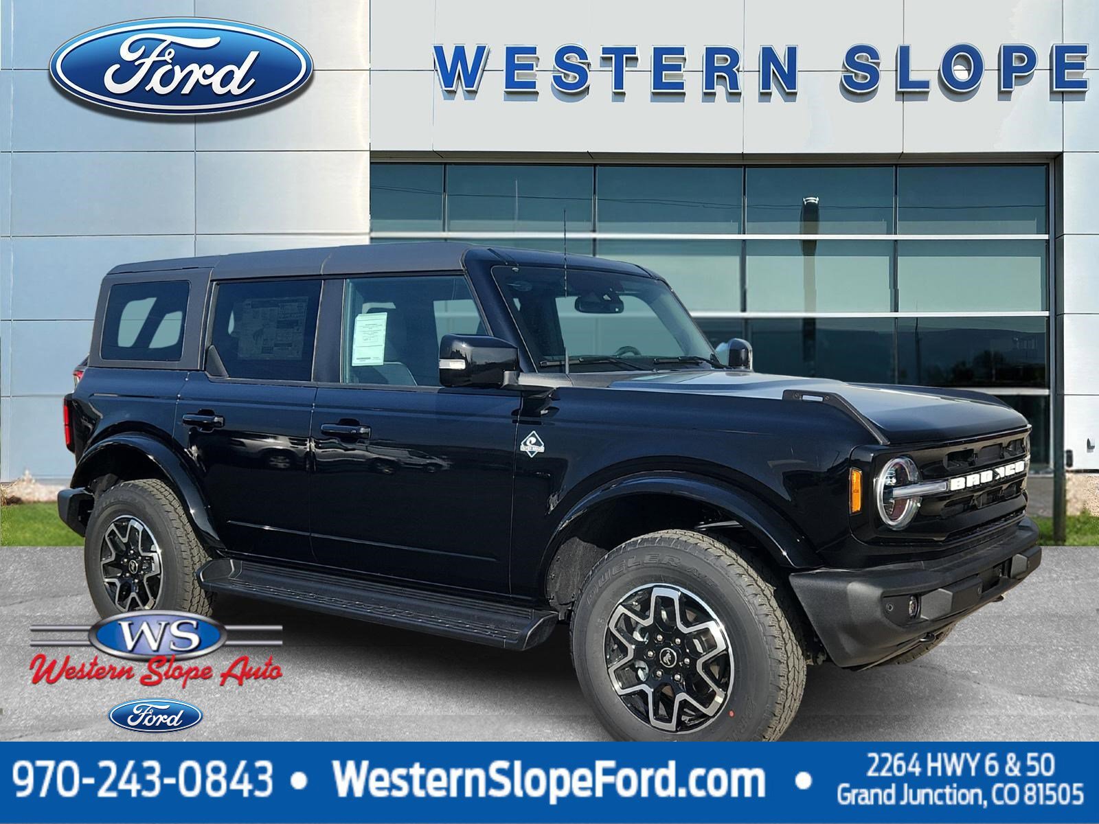 2025 Ford Bronco 4-Door Outer Banks's photo