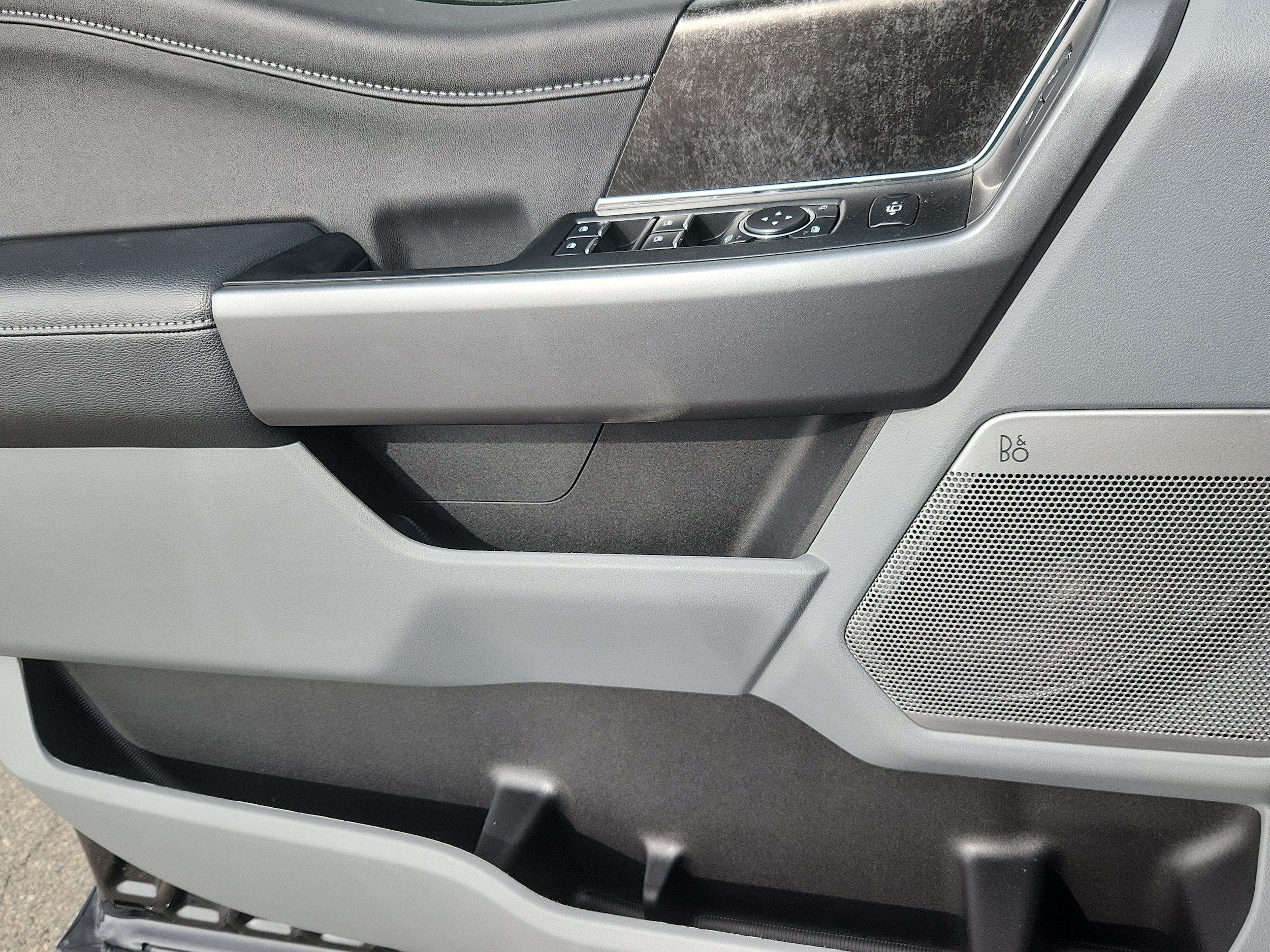 2026 Ford F-350 Super Duty XLT - Photo 9
