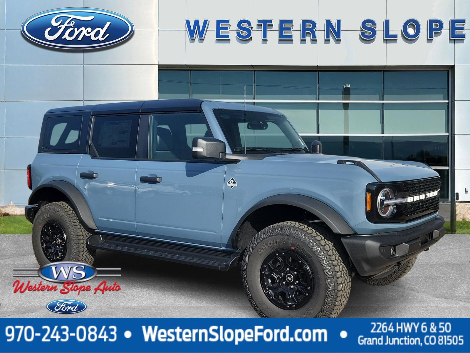 2025 Ford Bronco 4-Door Outer Banks's photo