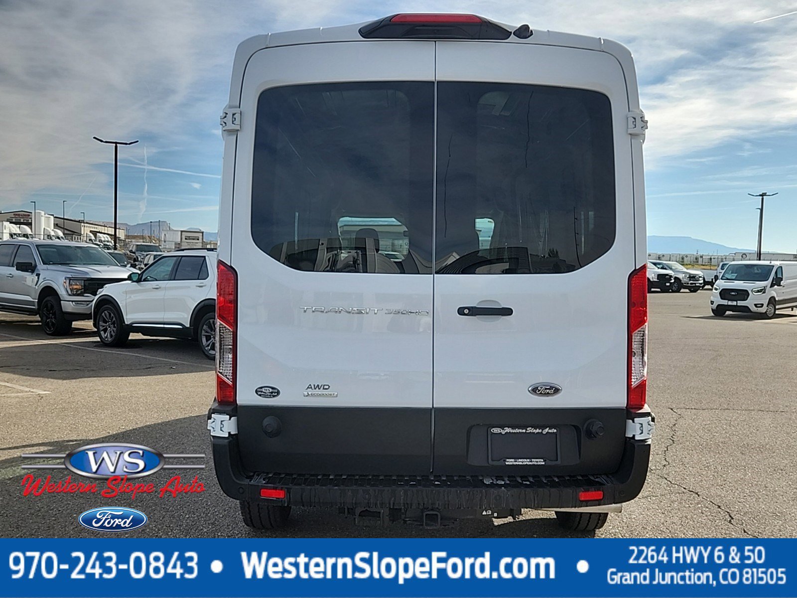 2024 Ford Transit photo 4