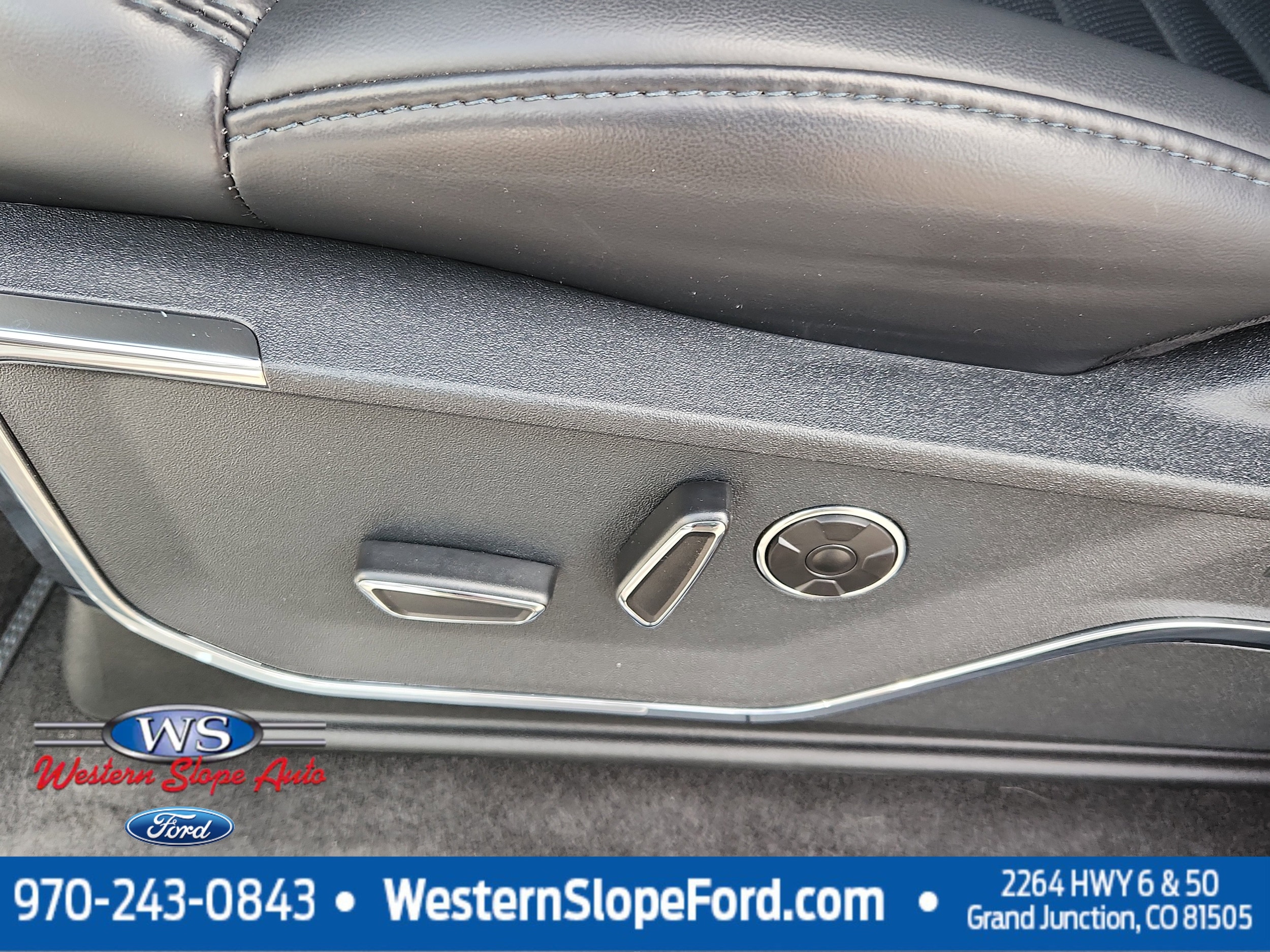 2025 Ford F-150 Platinum - Photo 8