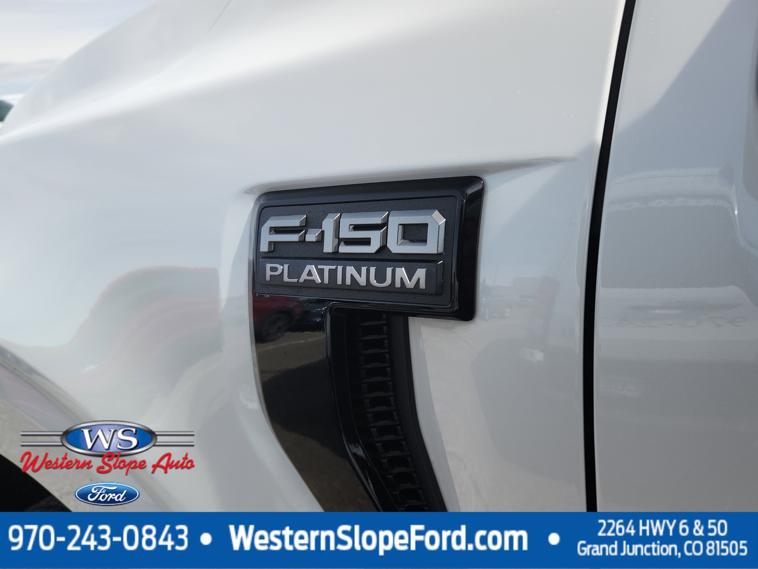 2025 Ford F-150 Platinum - Photo 15