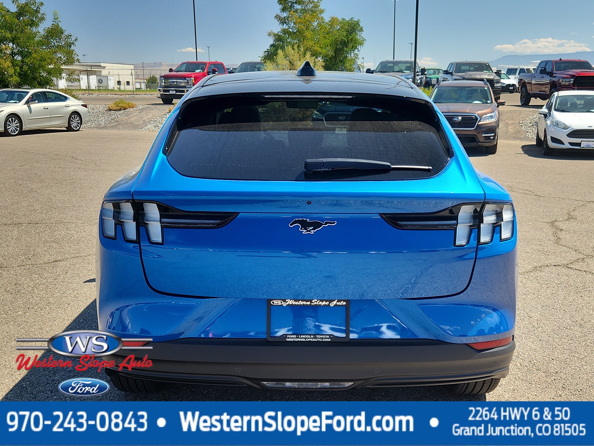 2025 Ford Mustang Mach-E Premium photo 2