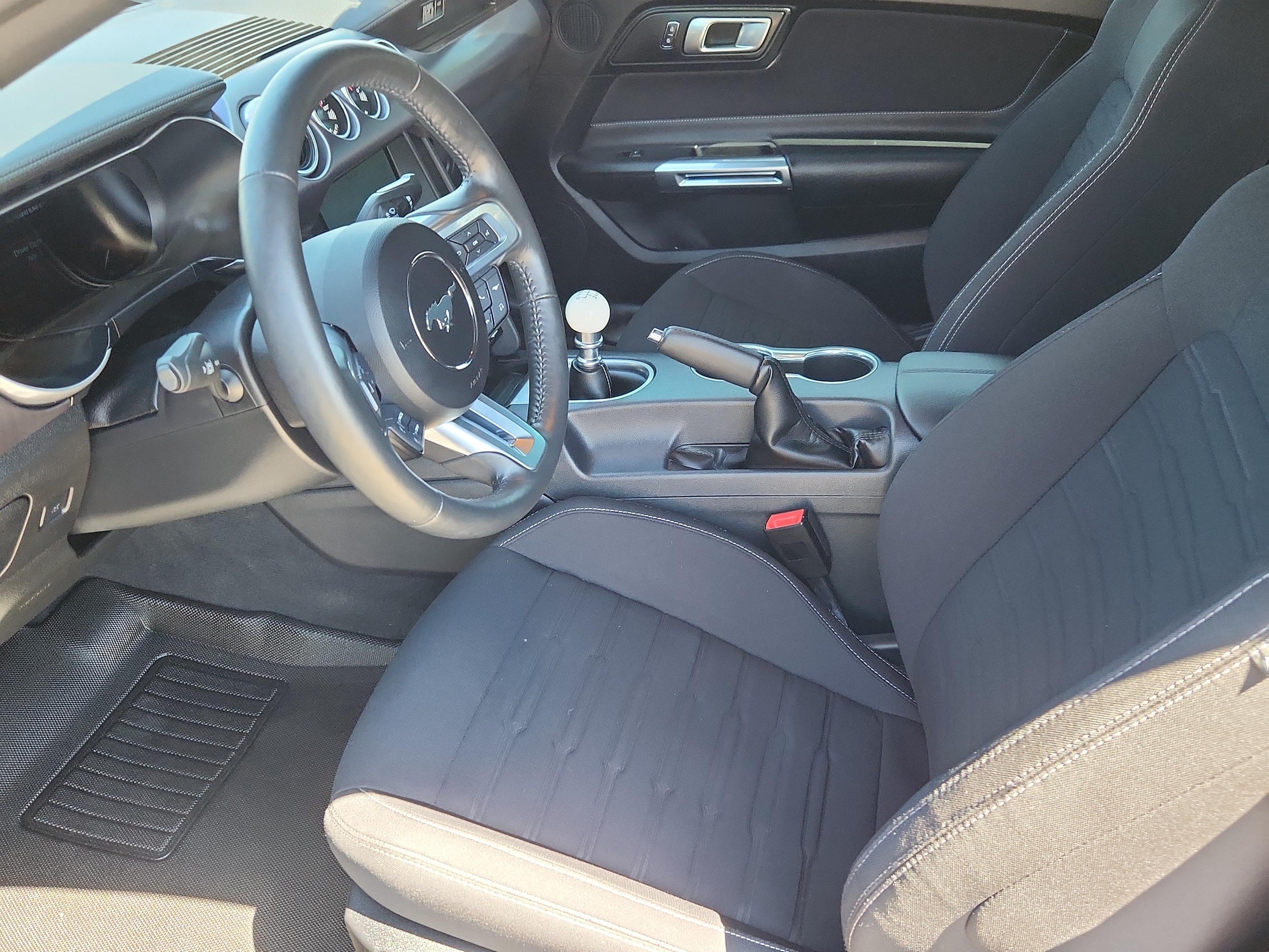 2022 Ford Mustang Mach 1 - Photo 7