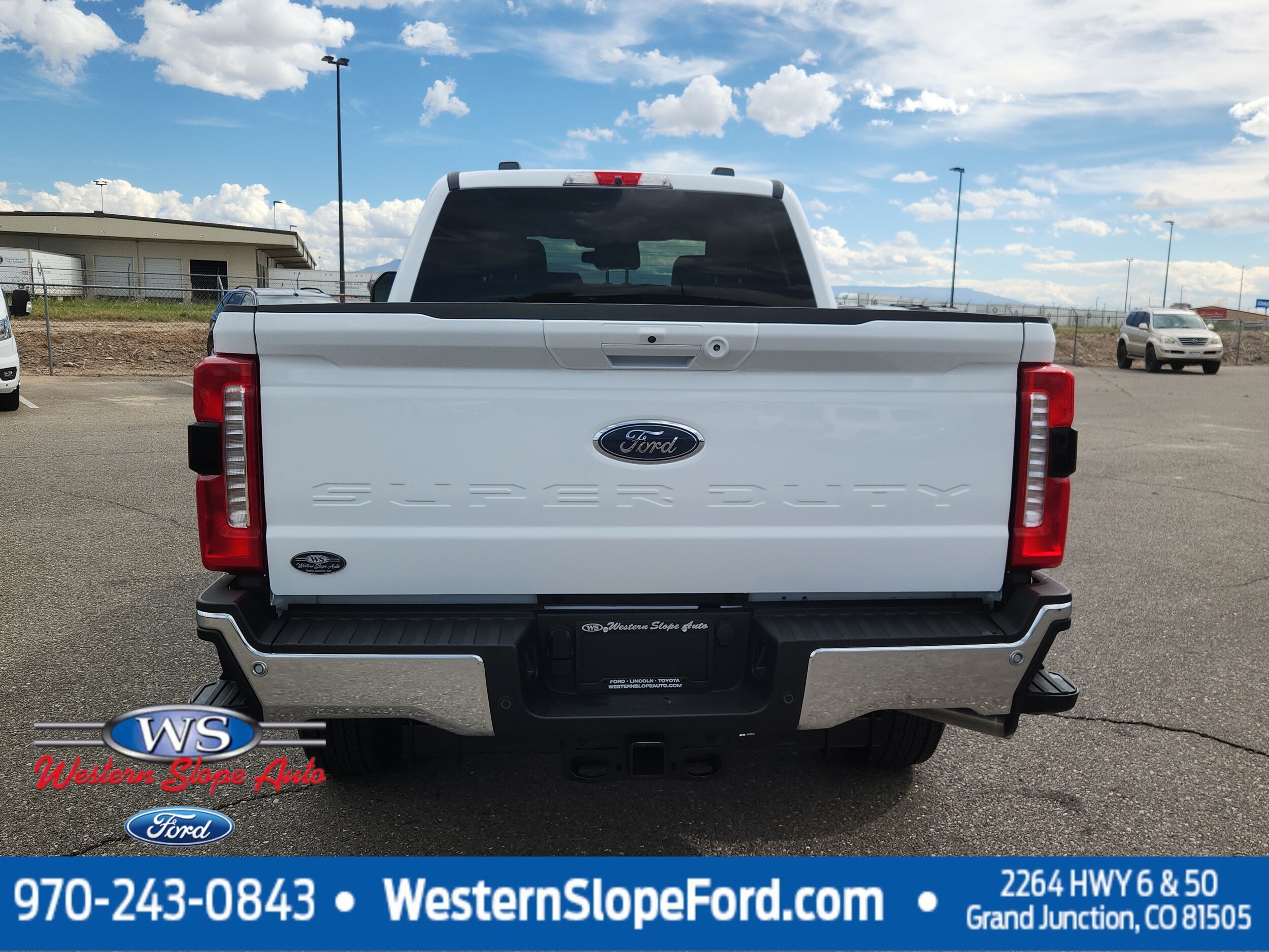 2026 Ford F-250 Lariat photo 3