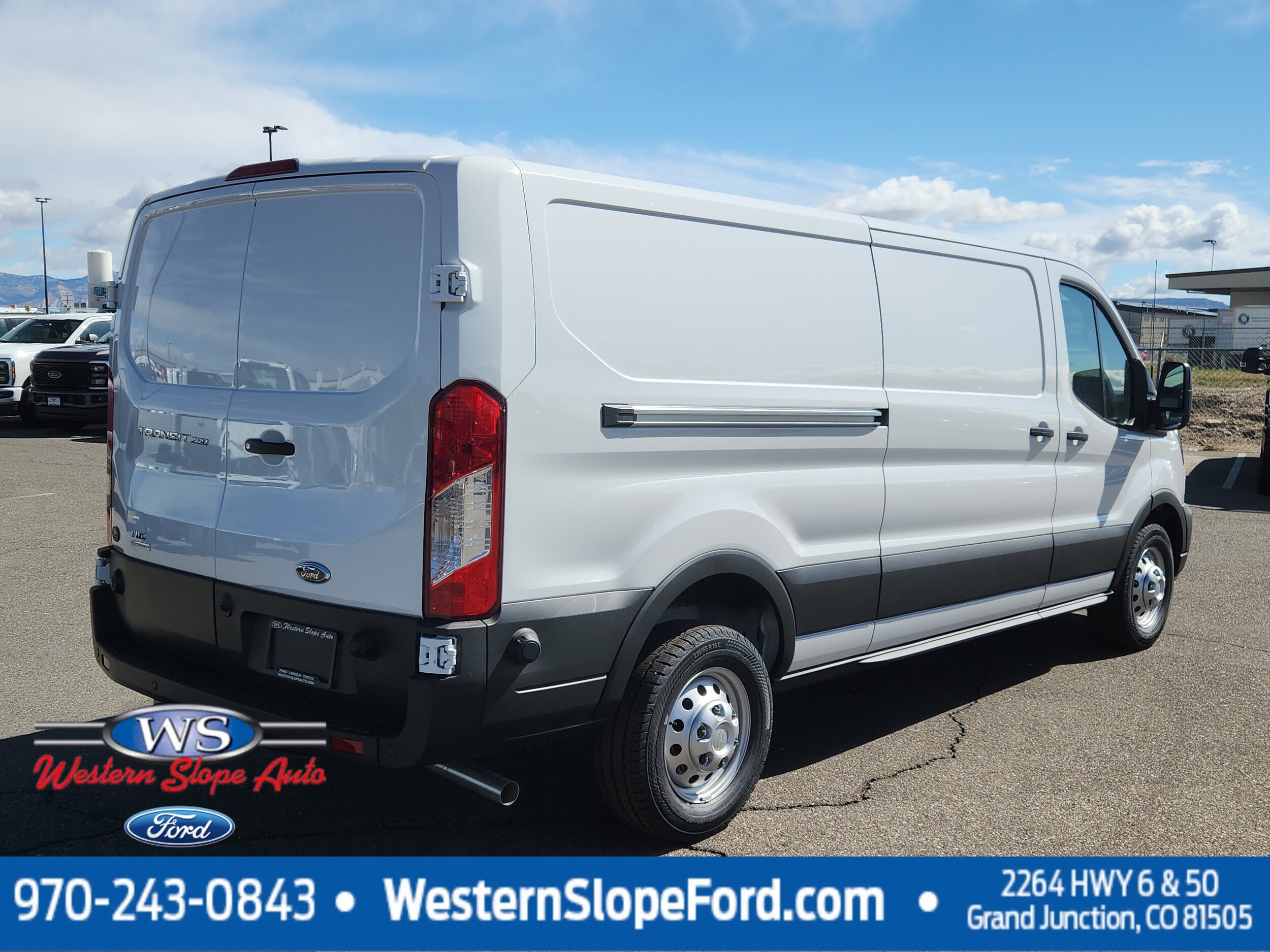2025 Ford Transit photo 3