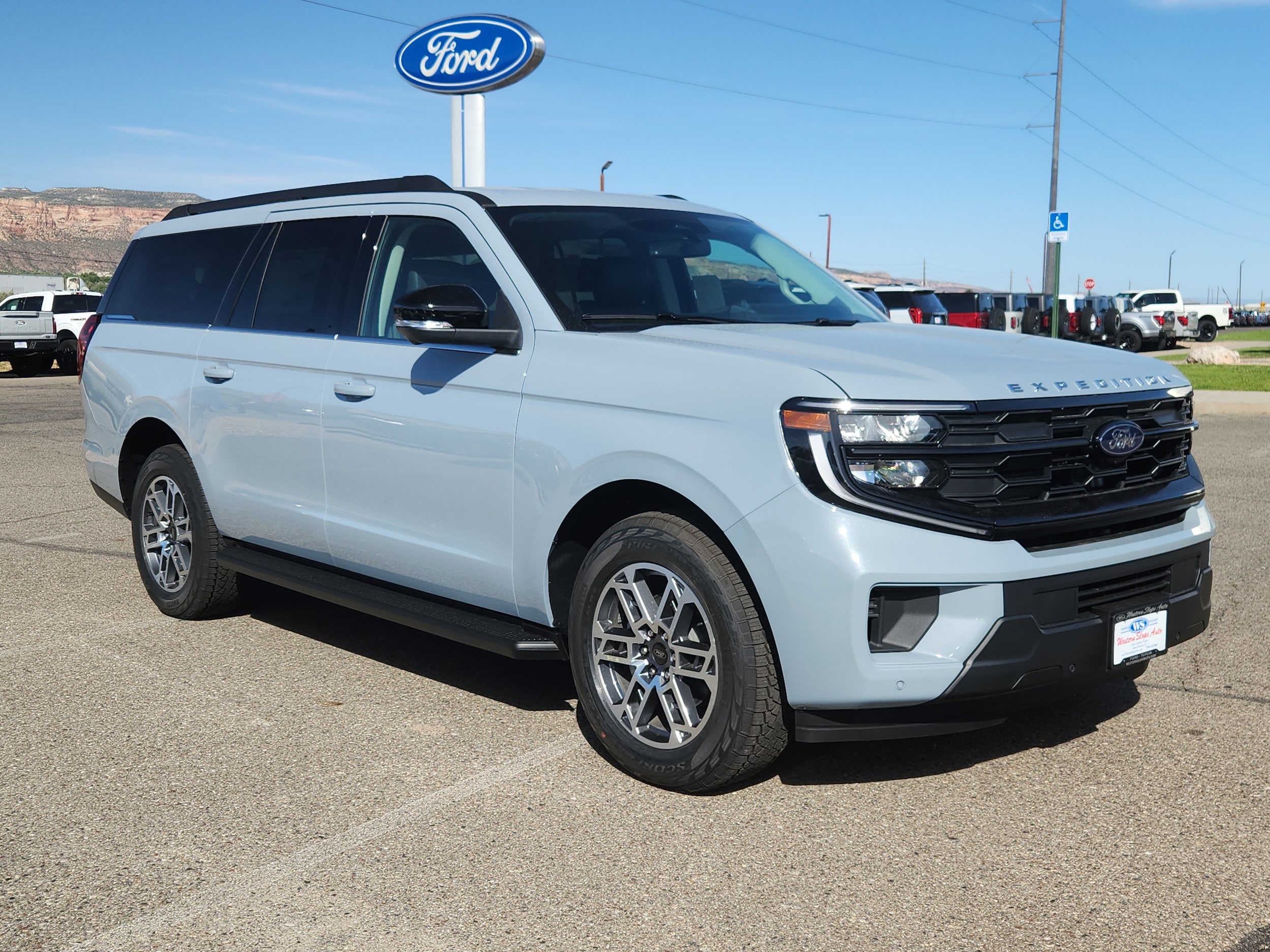 2026 Ford Expedition Active MAX 4x4's photo