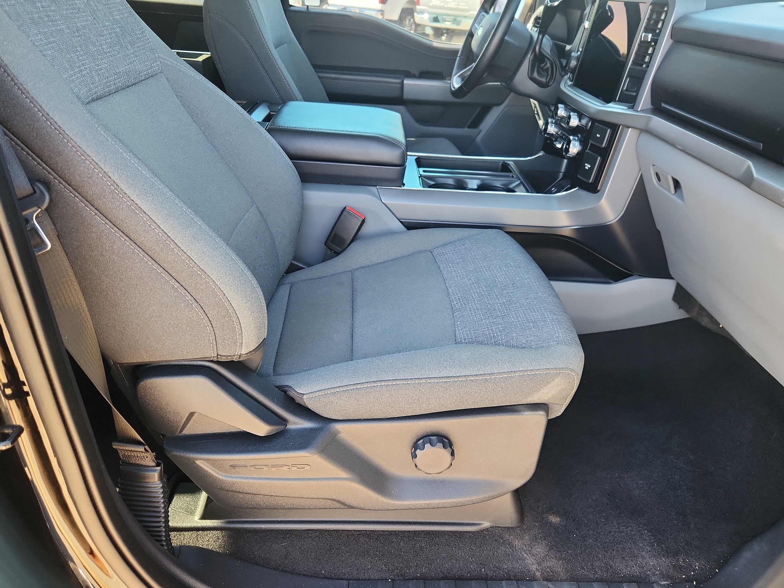 2024 Ford F-150 XLT - Photo 15